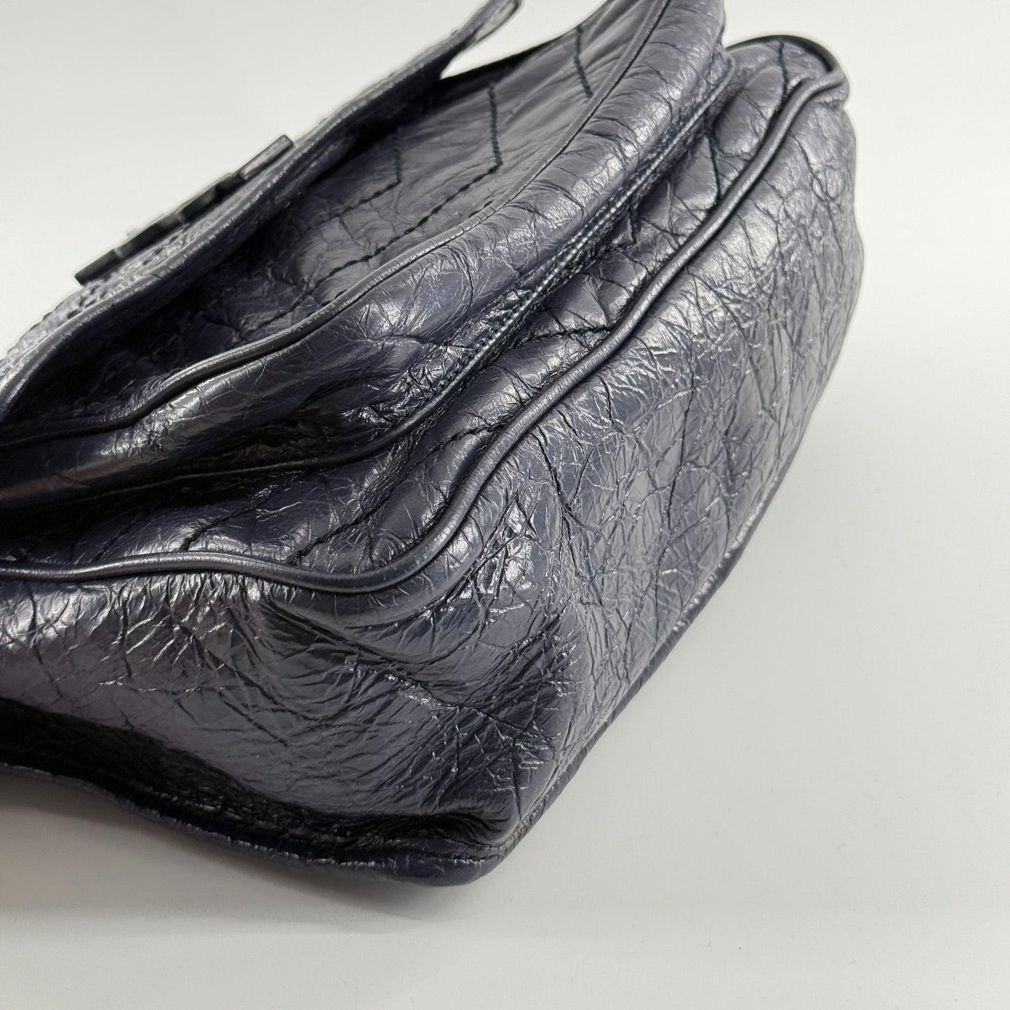 Saint Laurent - Niki - Distressed calfskin leather - Blue - (Medium)