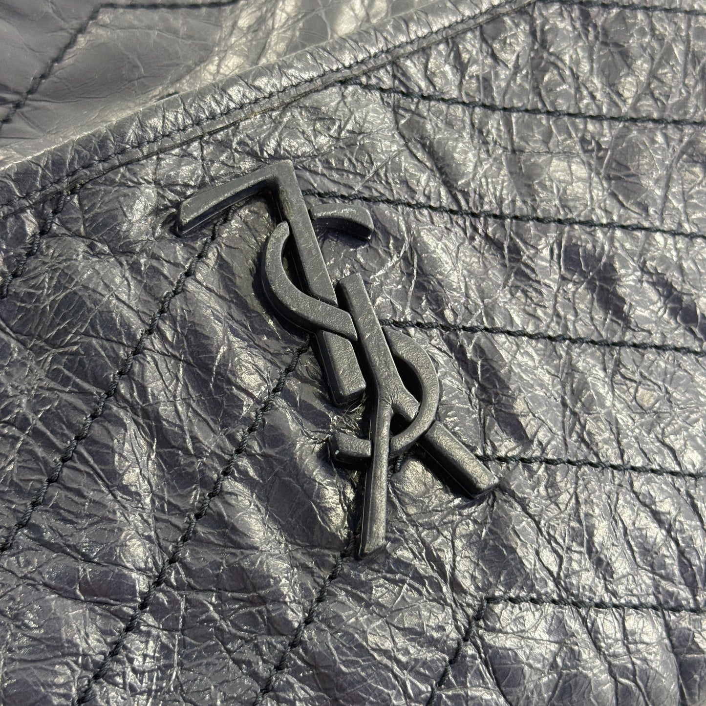 Saint Laurent - Niki - Distressed calfskin leather - Blue - (Medium)