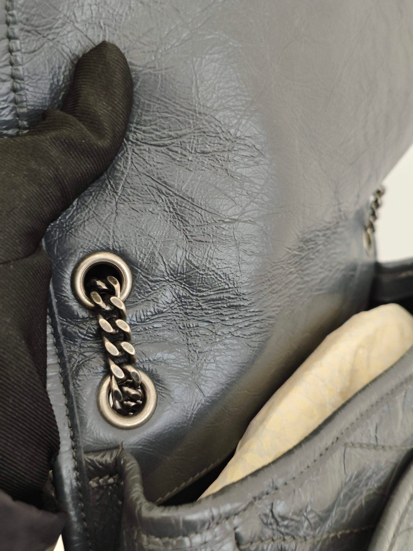 Saint Laurent - Niki - Distressed calfskin leather - Grey with Aged Silver-Tone Hardware - (small)