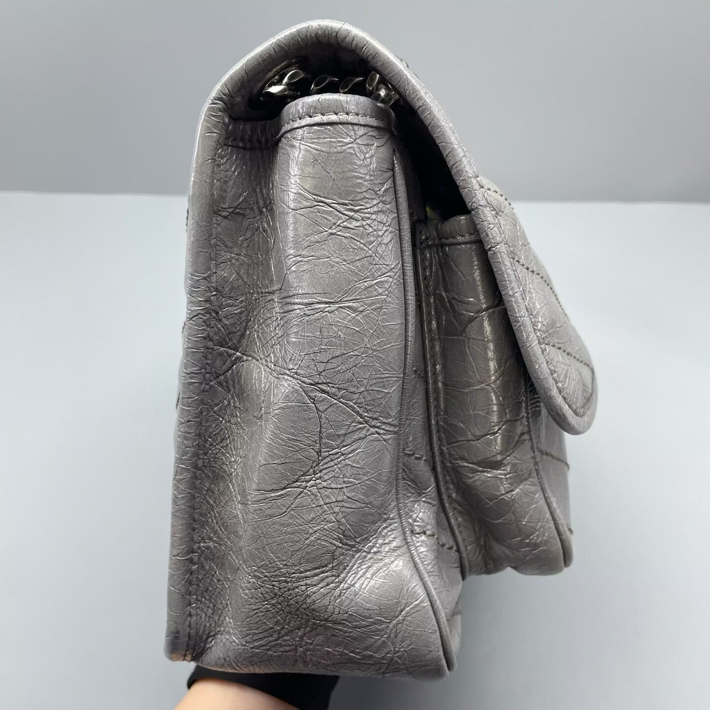 Saint Laurent - Niki - Distressed calfskin leather - Grey with Gunmetal-Tone Hardware - (Medium)