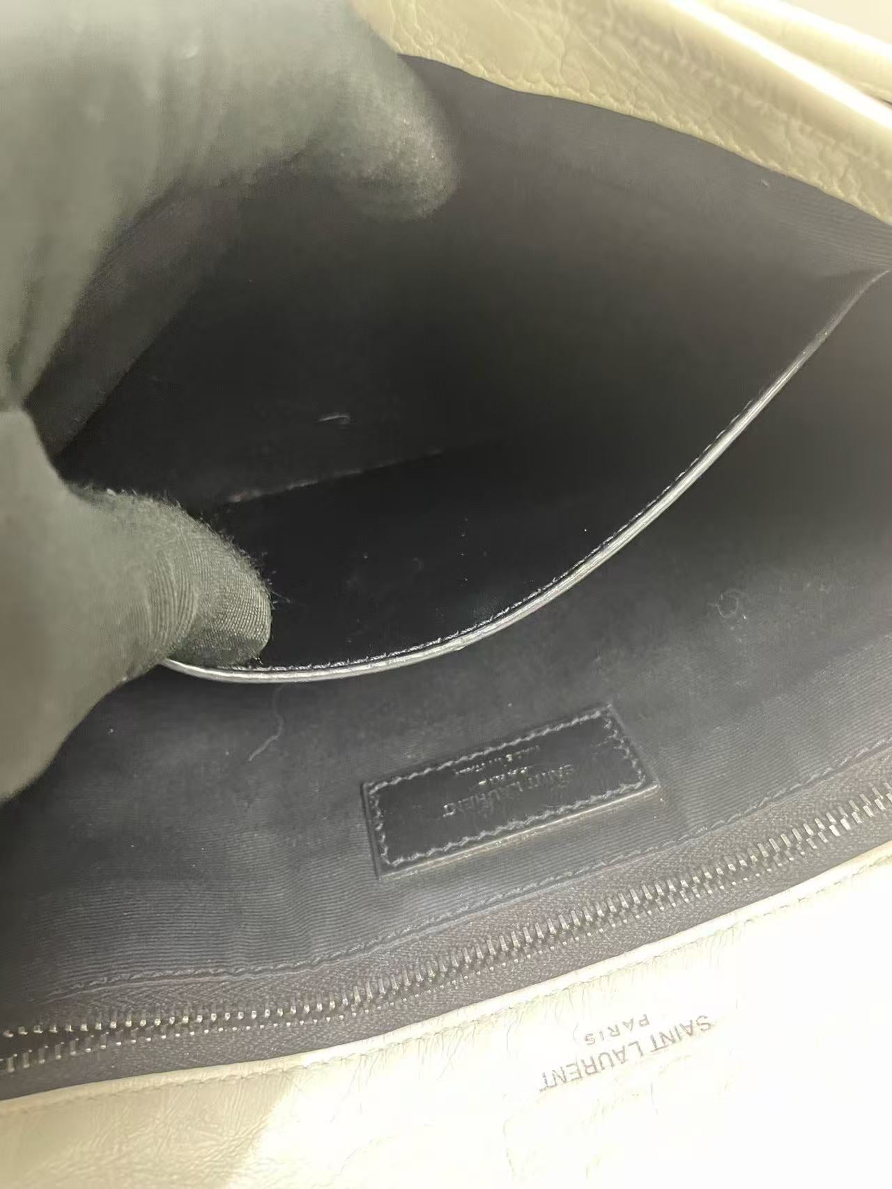Saint Laurent - Niki - Distressed calfskin leather - White - (medium)