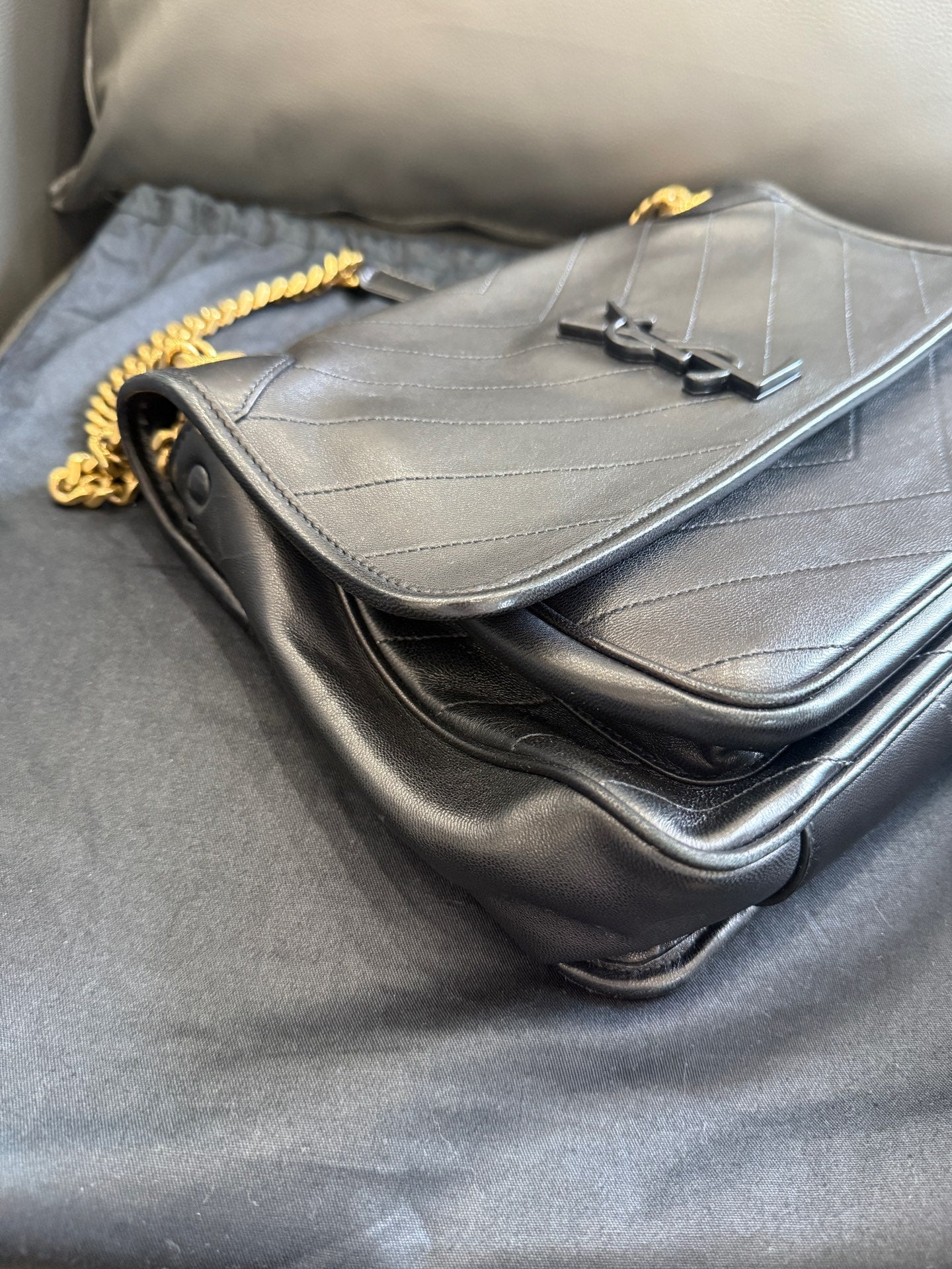 Saint Laurent - Niki - Leather - Black - (medium)