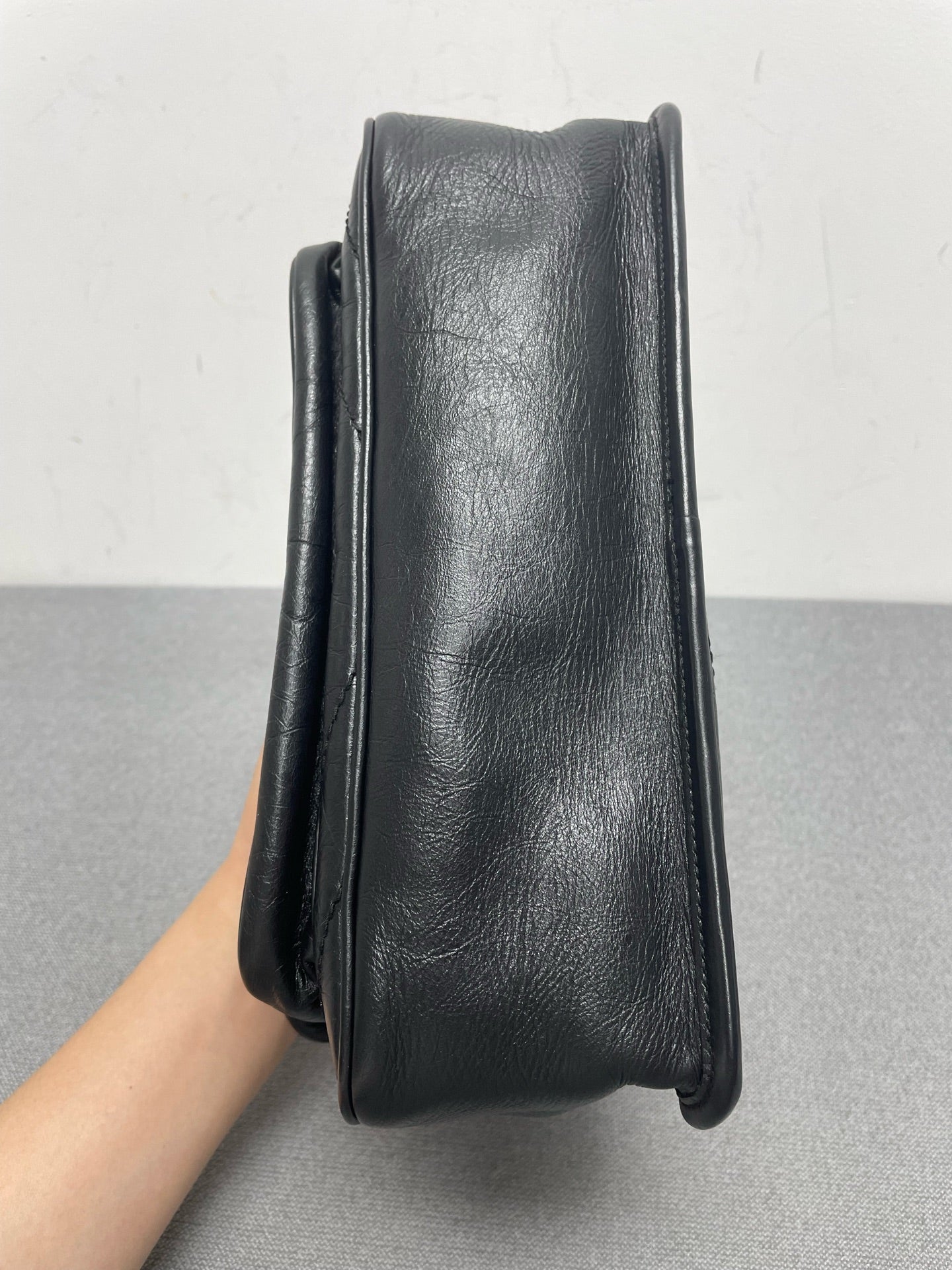 Saint Laurent - Niki - Leather - Black - (medium)
