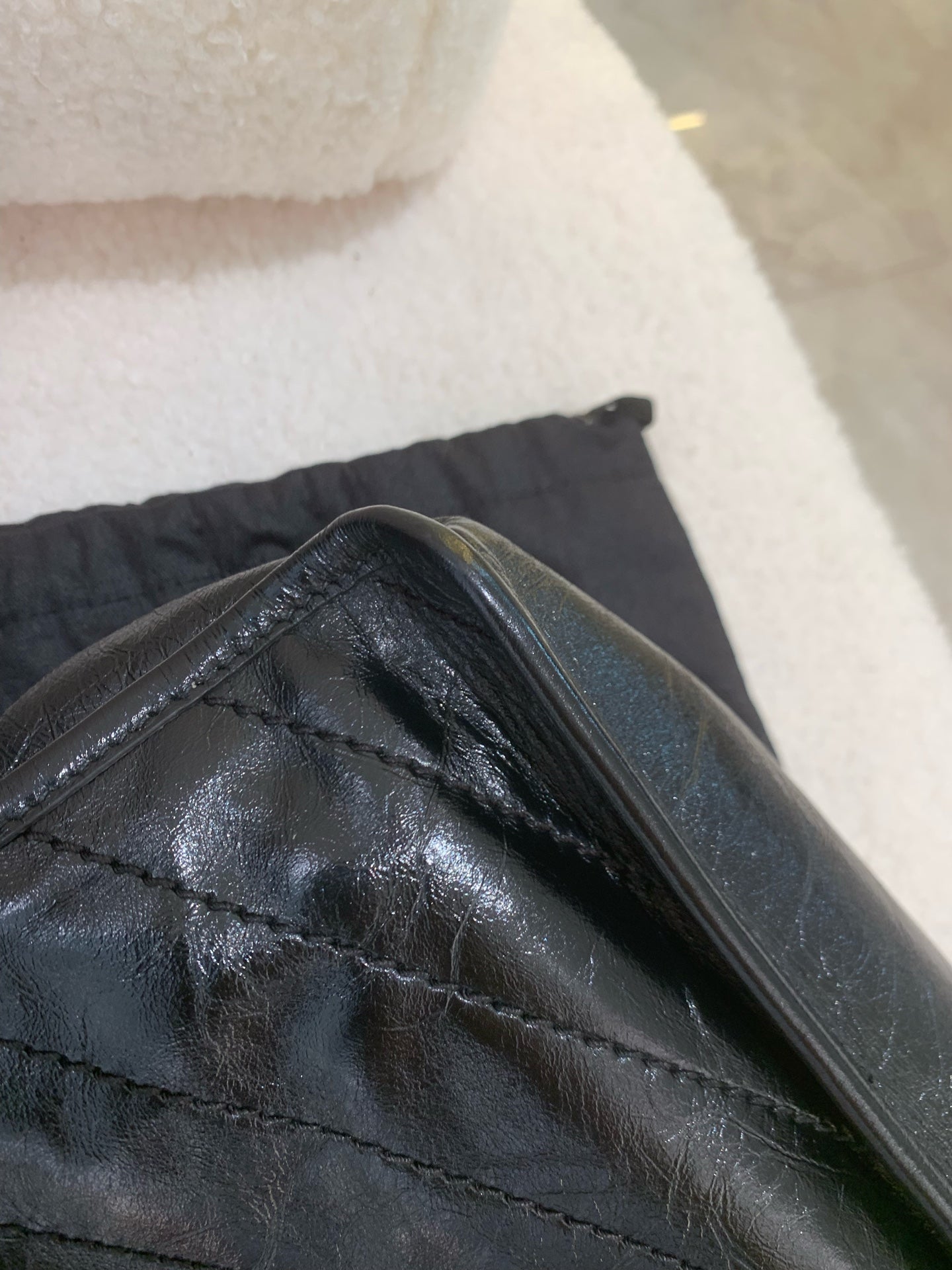 Saint Laurent - Niki - Leather - Black - (Medium)