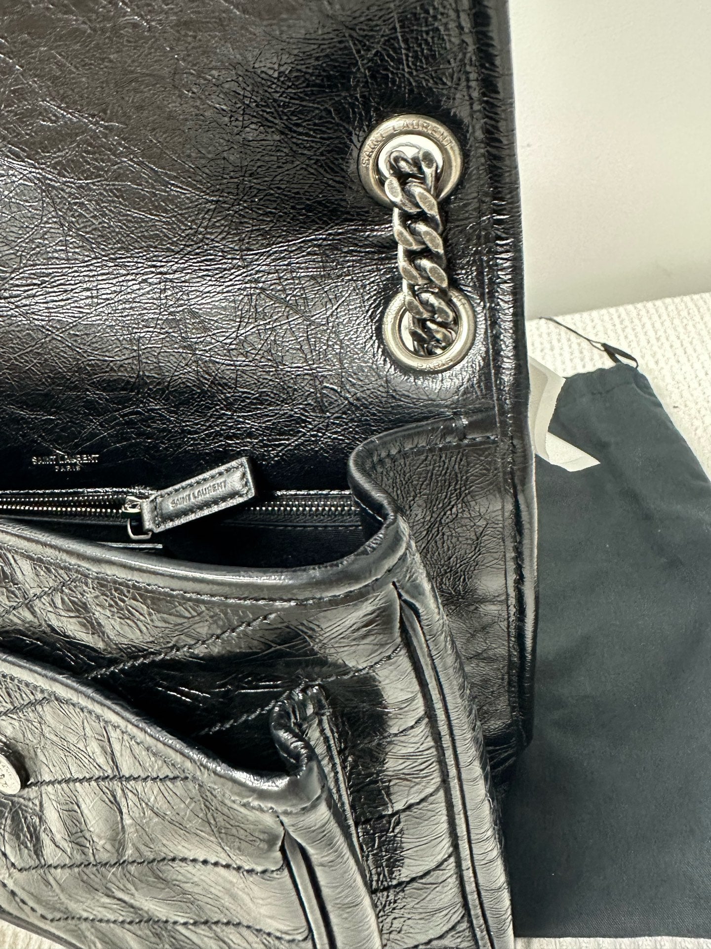 Saint Laurent - Niki - Leather - Black - (Medium)