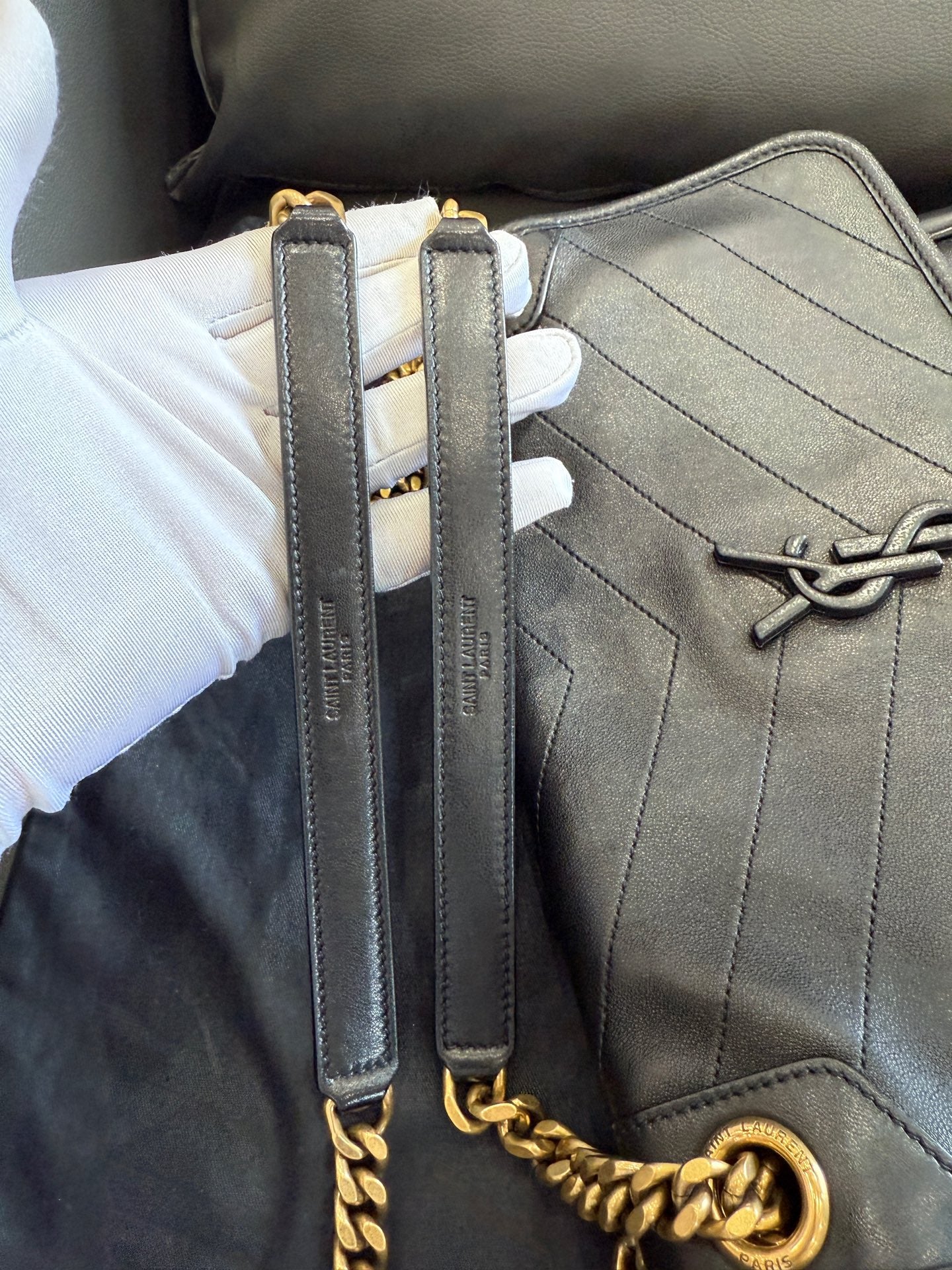 Saint Laurent - Niki - Leather - Black - (medium)