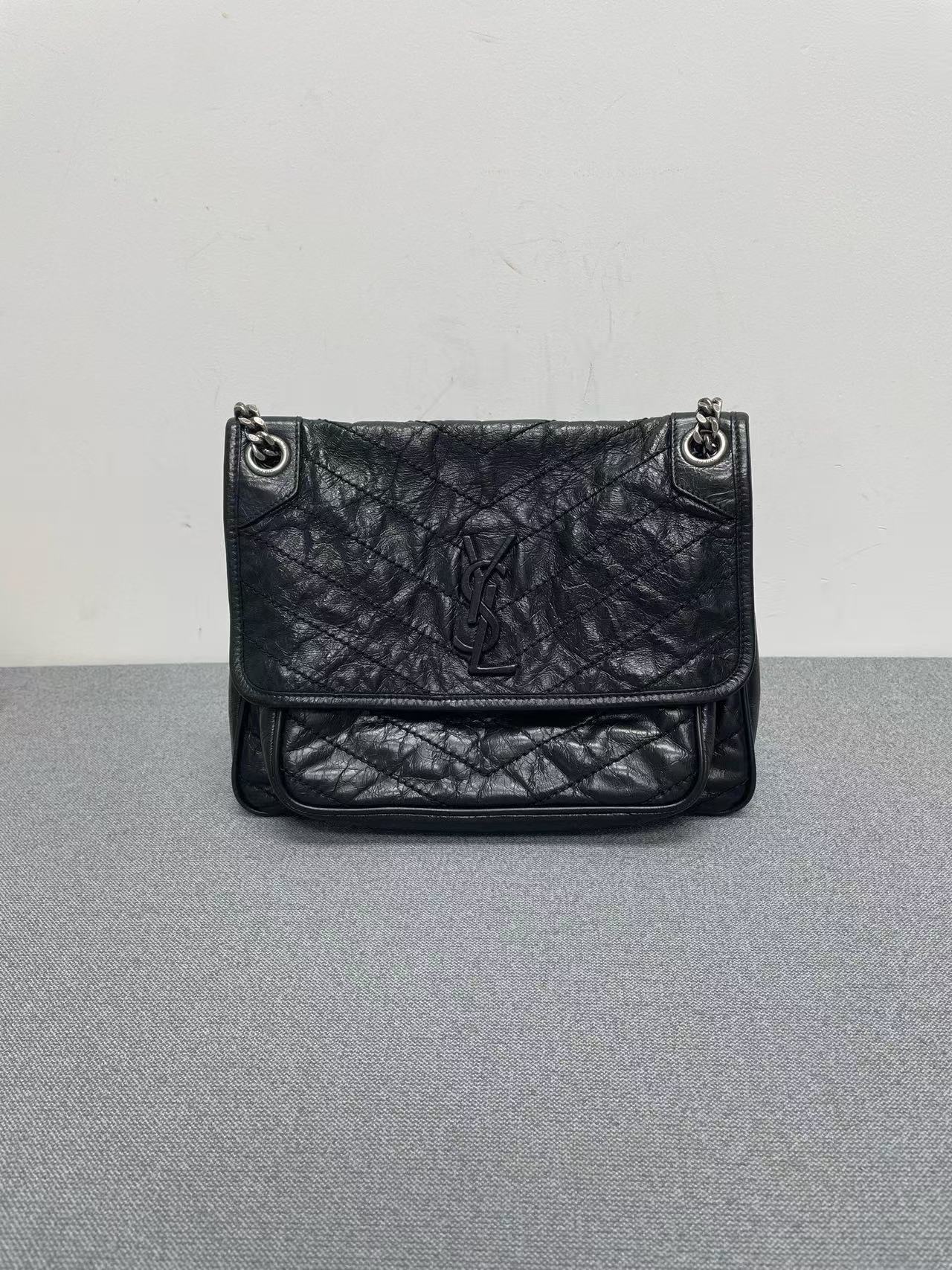 Saint Laurent - Niki Medium - Crinkled calfskin leather - Black - (Medium)