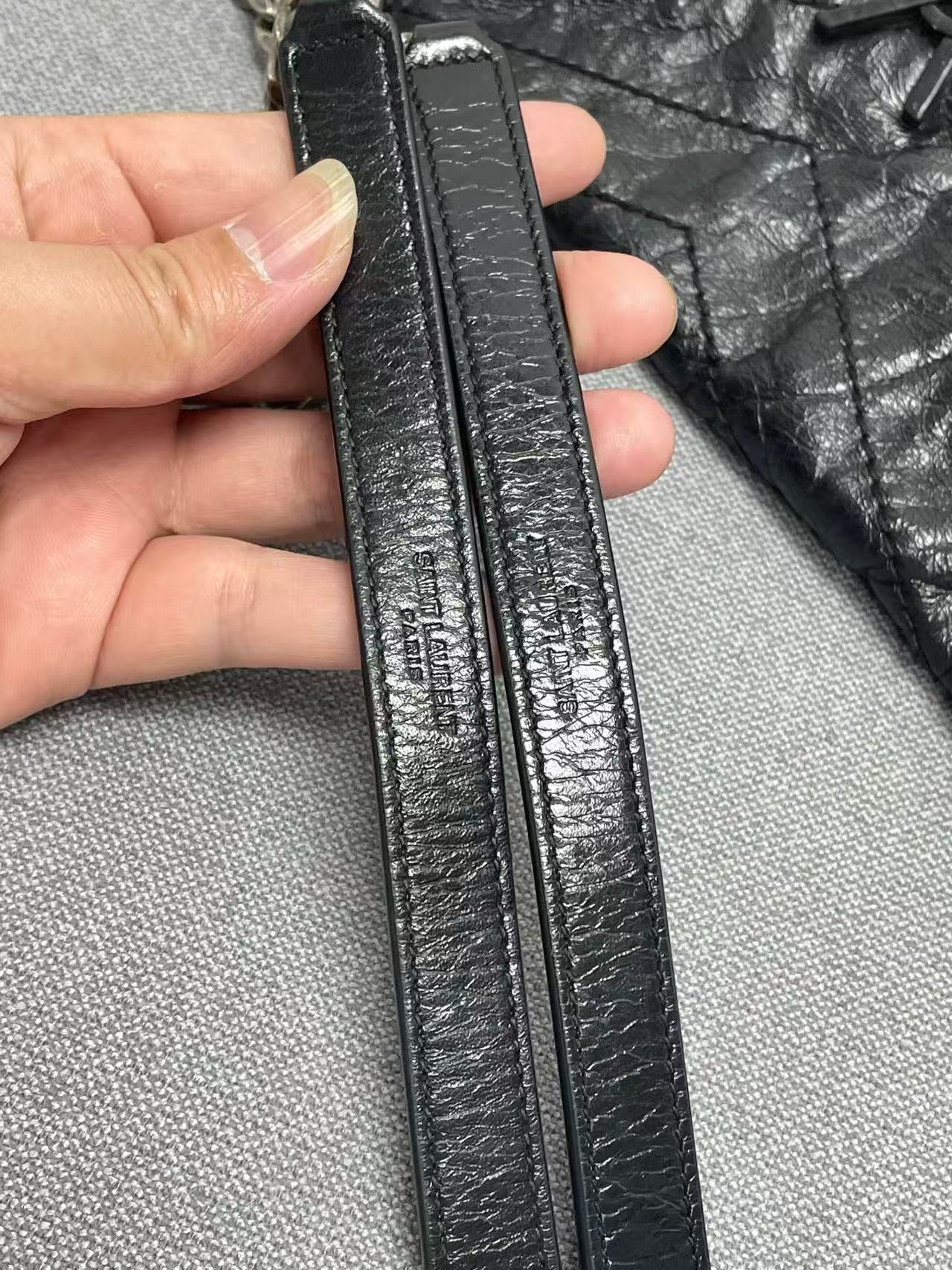 Saint Laurent - Niki Medium - Crinkled calfskin leather - Black - (Medium)