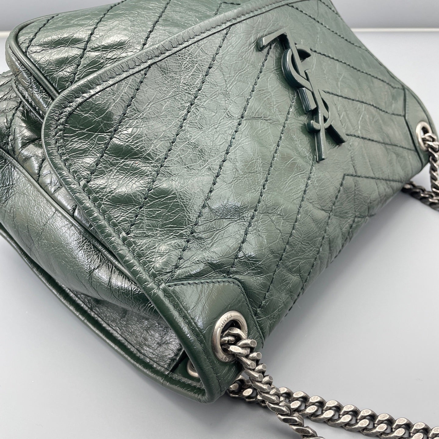 Saint Laurent - Niki Medium - Crinkled calfskin leather - Dark Green with Silver-Tone Hardware - (Medium)