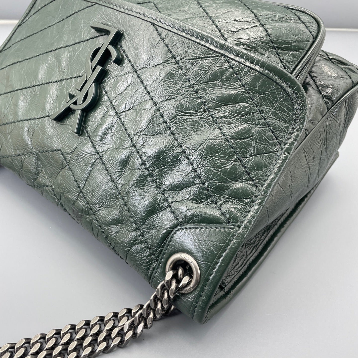 Saint Laurent - Niki Medium - Crinkled calfskin leather - Dark Green with Silver-Tone Hardware - (Medium)
