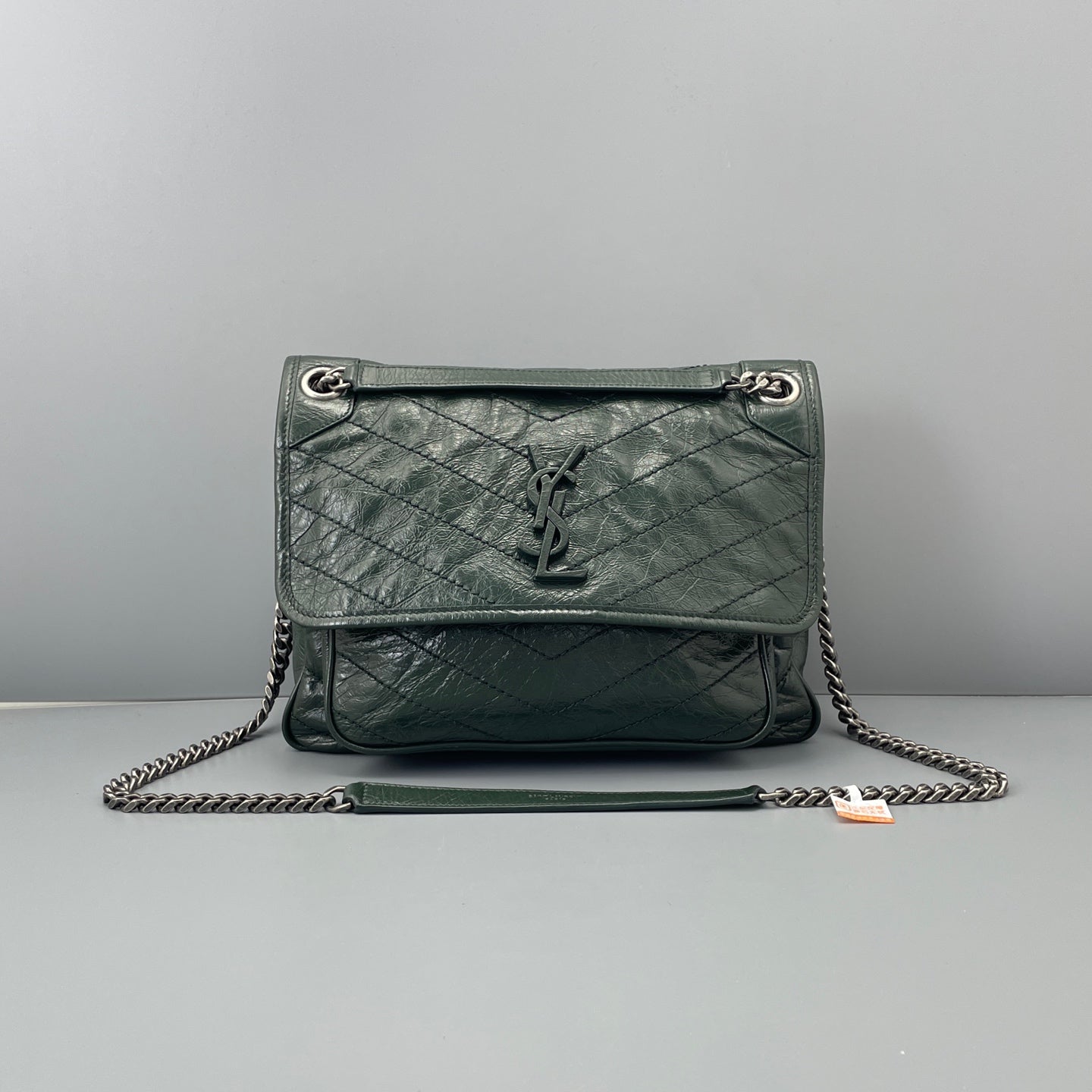 Saint Laurent - Niki Medium - Crinkled calfskin leather - Dark Green with Silver-Tone Hardware - (Medium)
