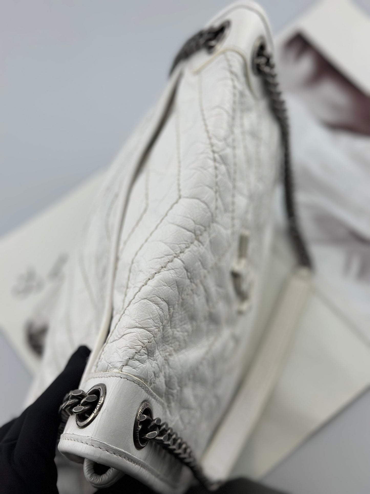 Saint Laurent - Niki Medium - Crinkled vintage calfskin leather - White - (Medium)