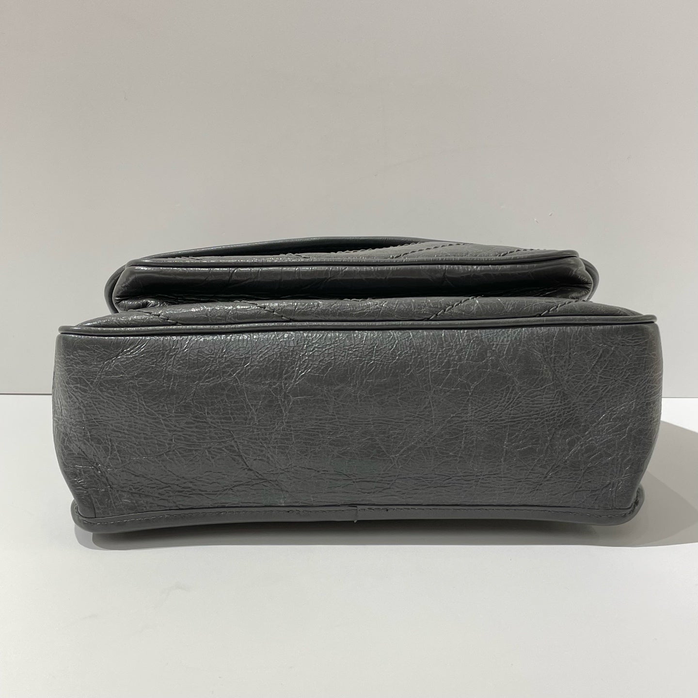 Saint Laurent - Niki Medium - Distressed calfskin leather - Grey with Vintage Silver-Tone Hardware - (Medium)