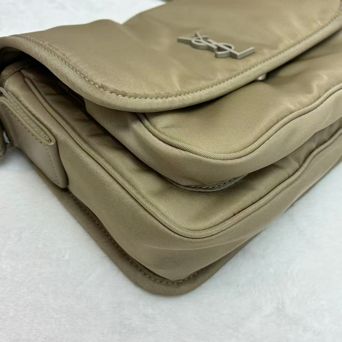 Saint Laurent - Niki Messenger Bag - Cloth - Beige - (small)