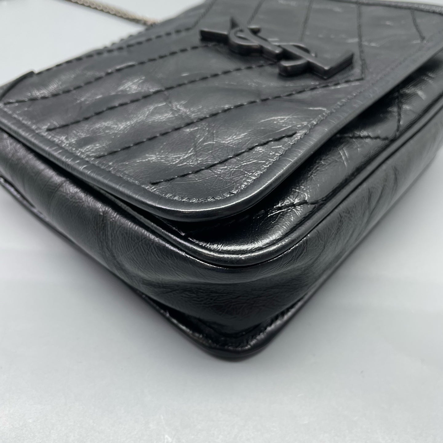 Saint Laurent - Niki Mini Chain Bag - Crinkled leather - Black - (mini)