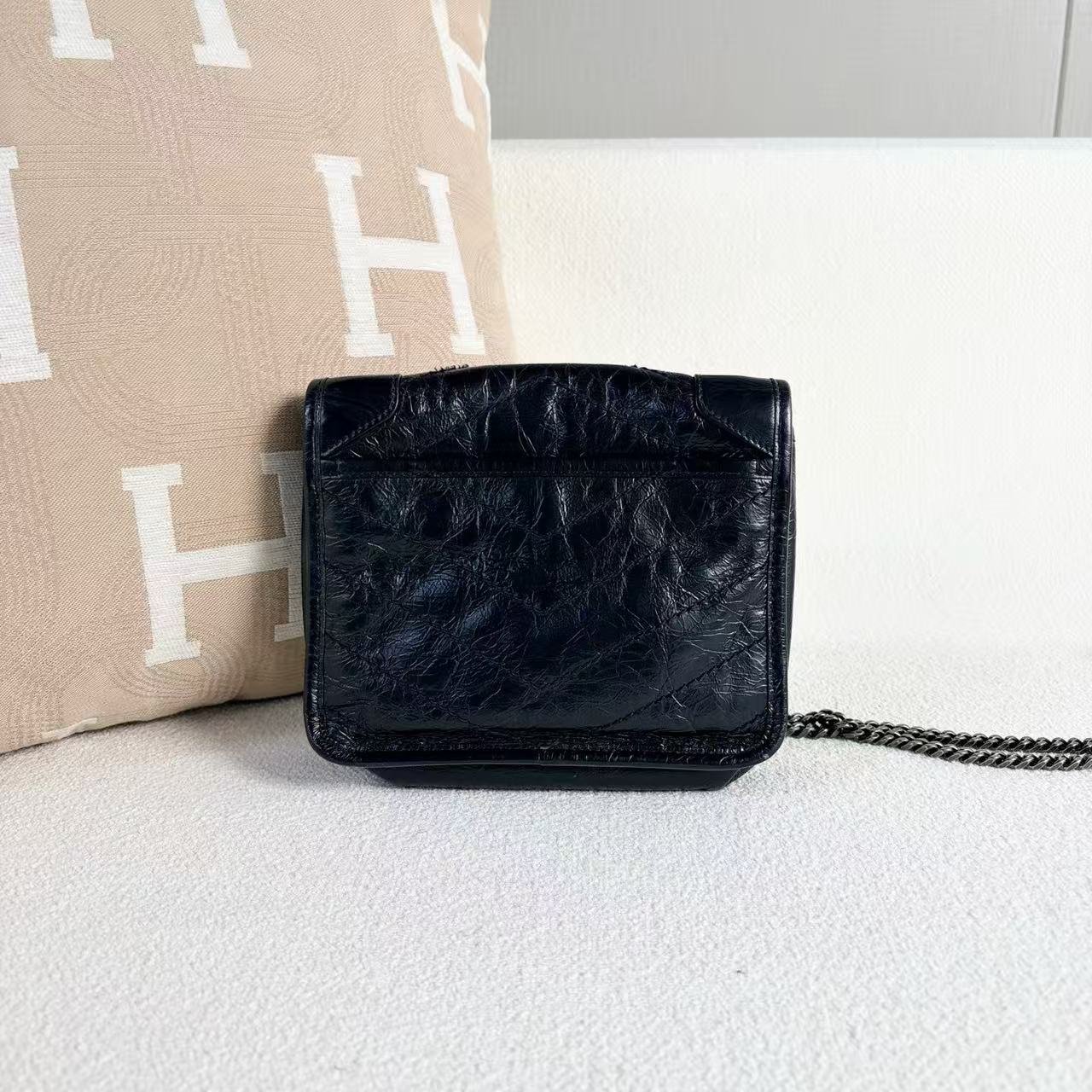 Saint Laurent - Niki Mini - Oil wax leather - Black - (mini)