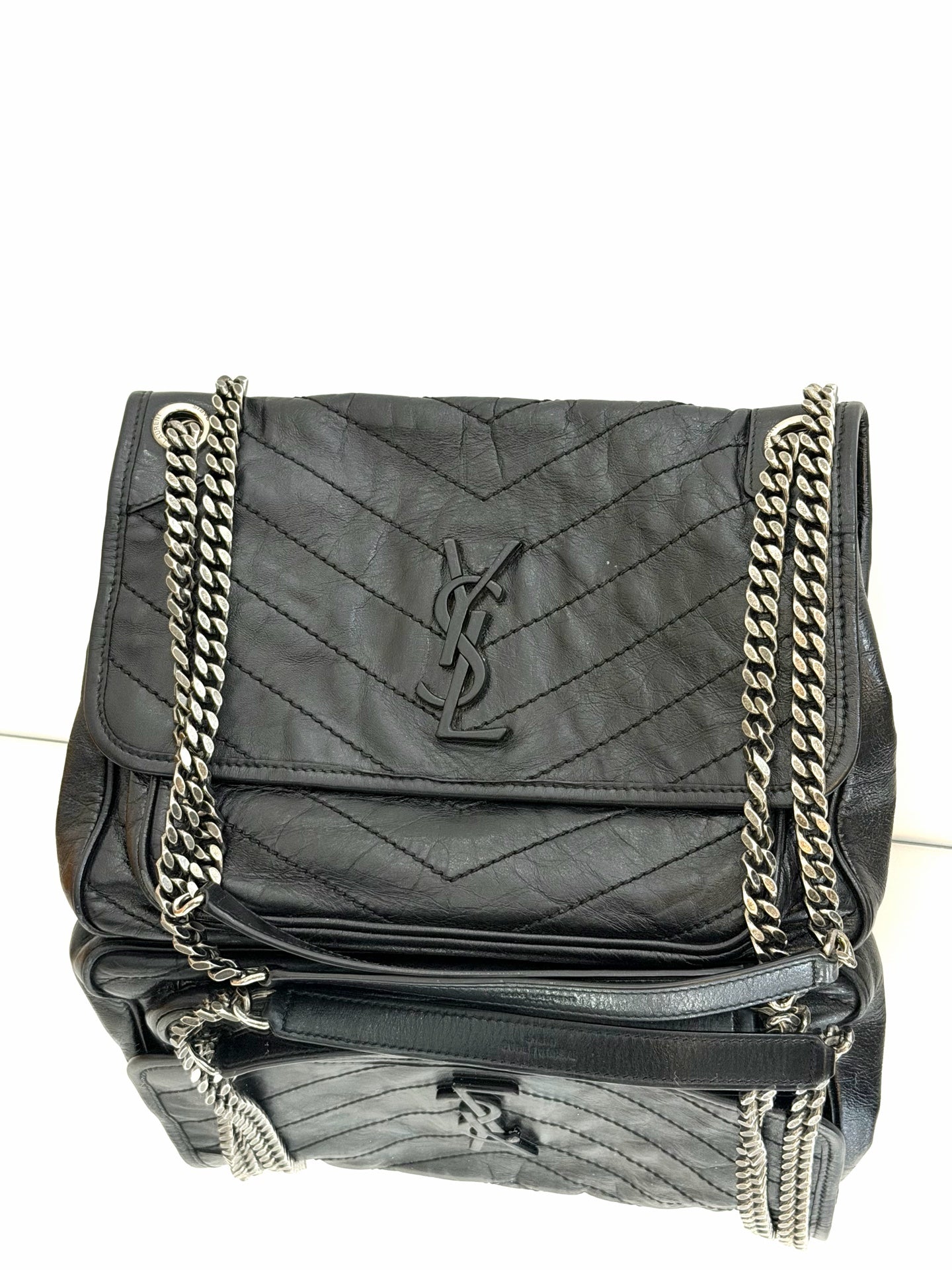 Saint Laurent - Niki - Oiled wax calfskin leather - Black - (Medium)