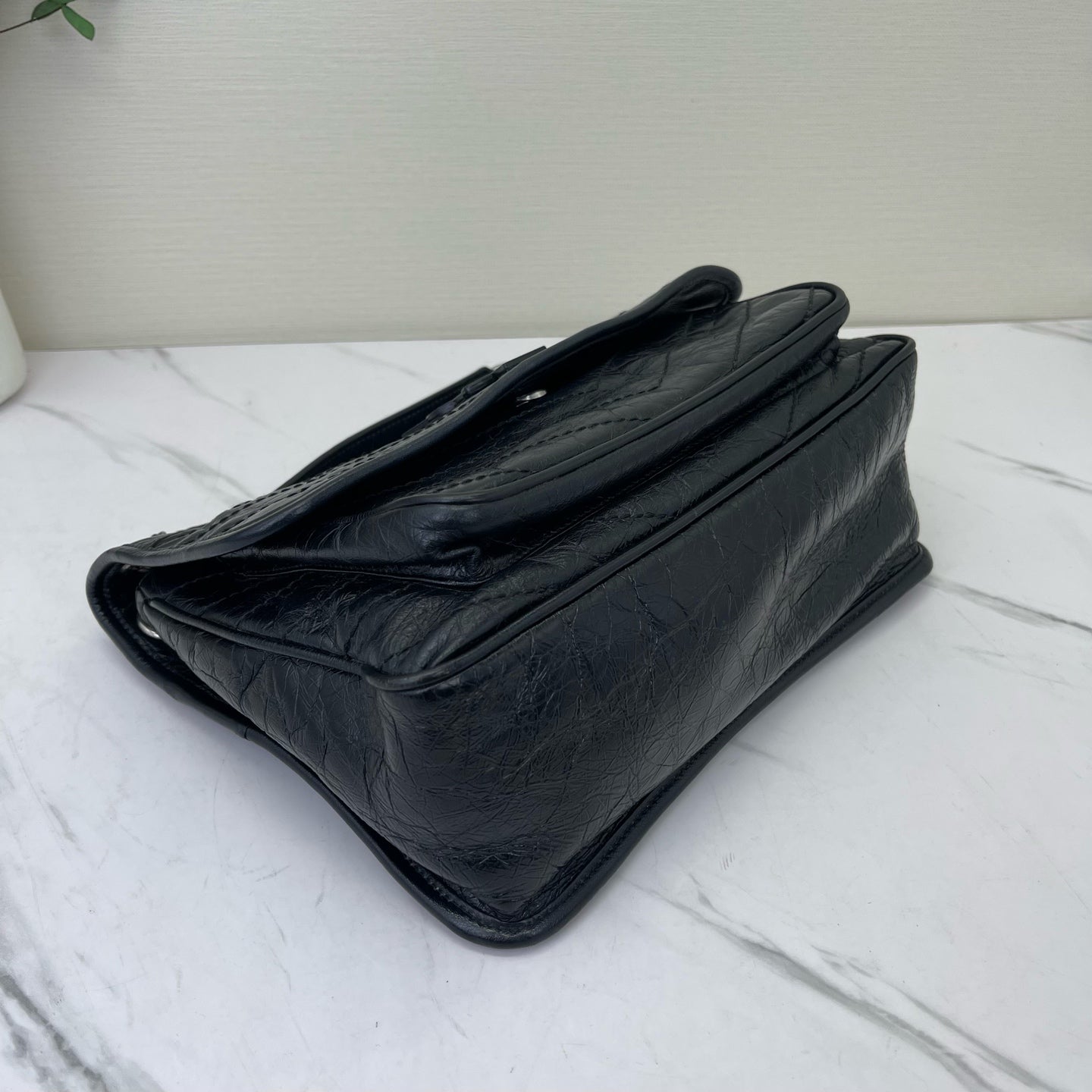 Saint Laurent - Niki - Oiled wax leather - Black - (medium)