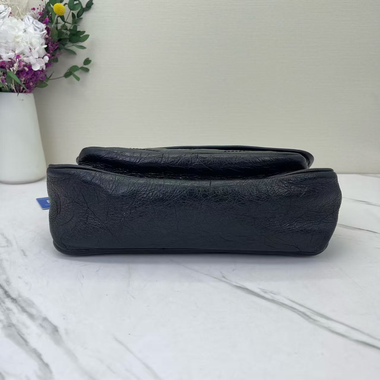 Saint Laurent - Niki - Oiled wax leather - Black - (medium)