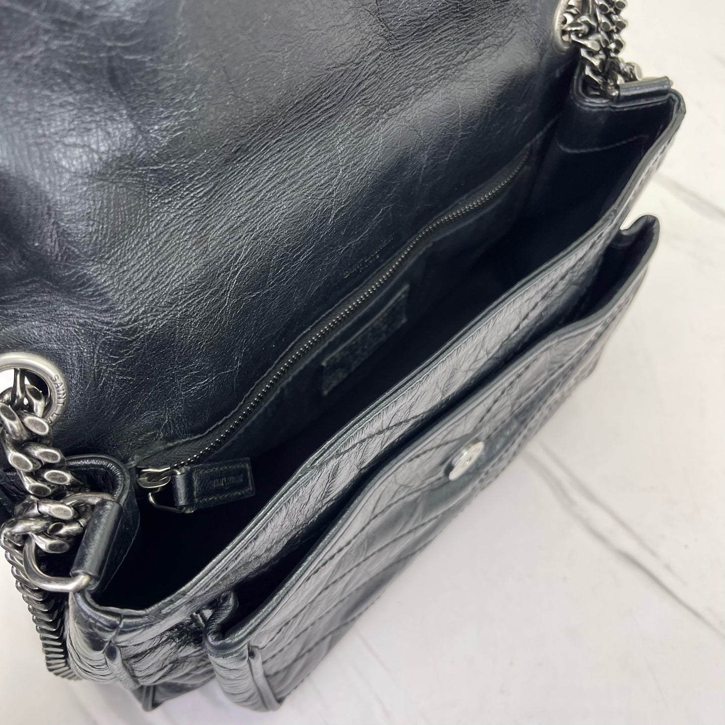 Saint Laurent - Niki - Oiled wax leather - Black - (medium)