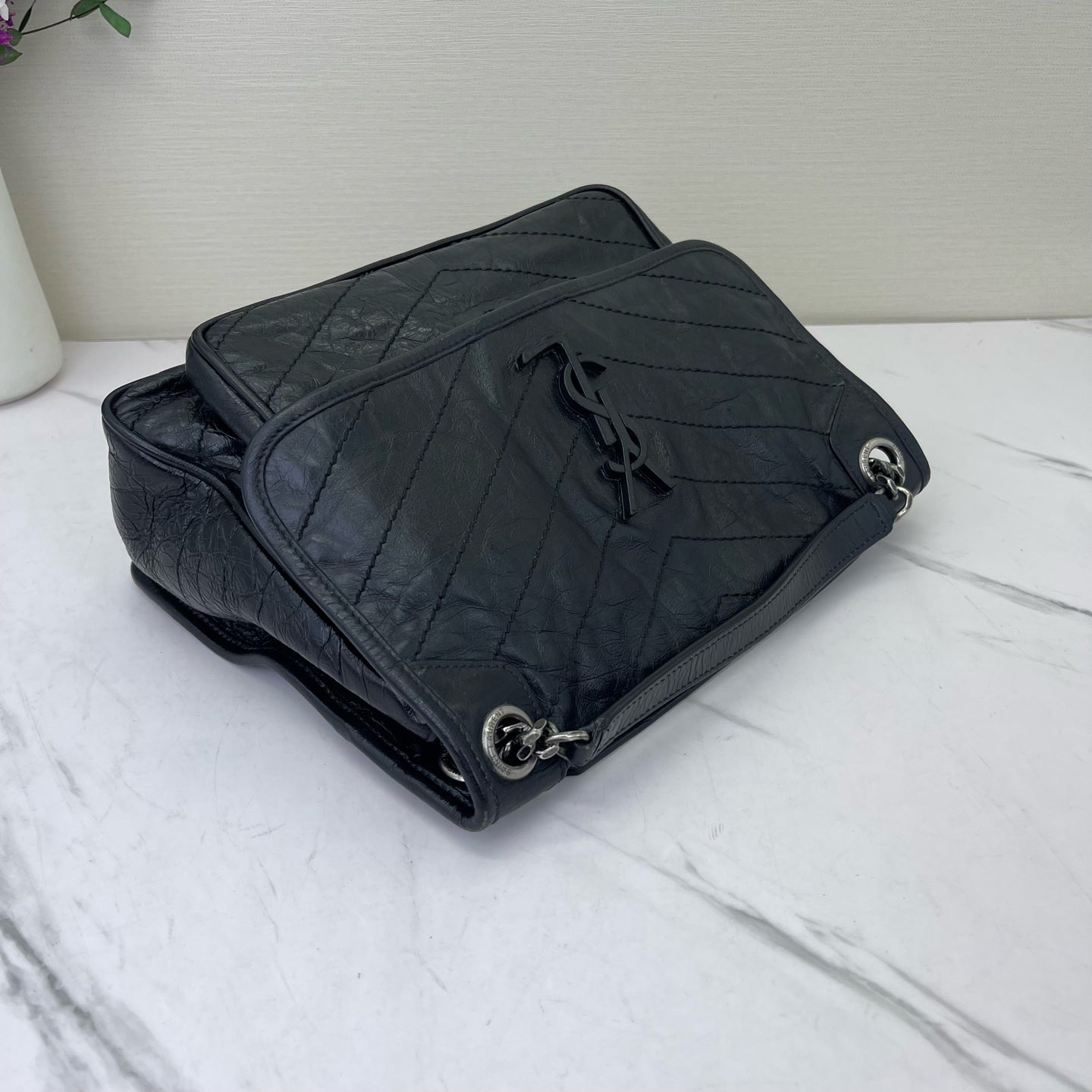 Saint Laurent - Niki - Oiled wax leather - Black - (medium)