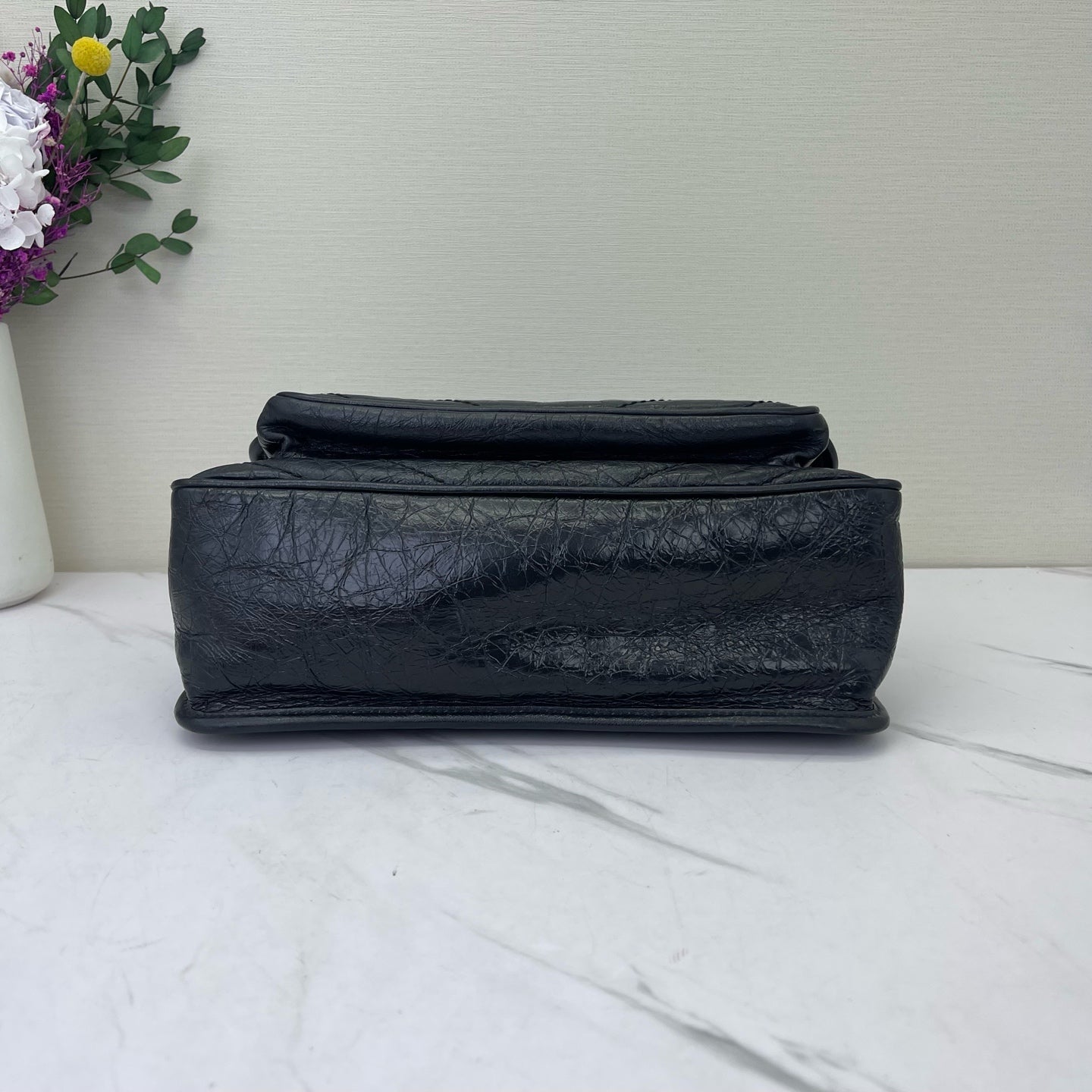 Saint Laurent - Niki - Oiled wax leather - Black - (medium)
