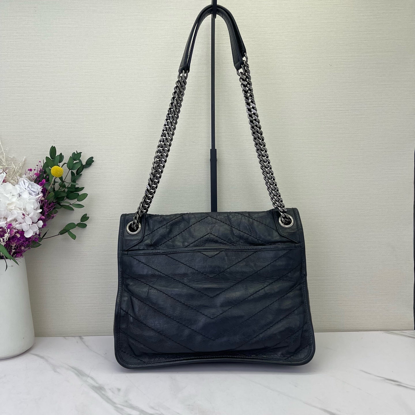 Saint Laurent - Niki - Oiled wax leather - Black - (medium)