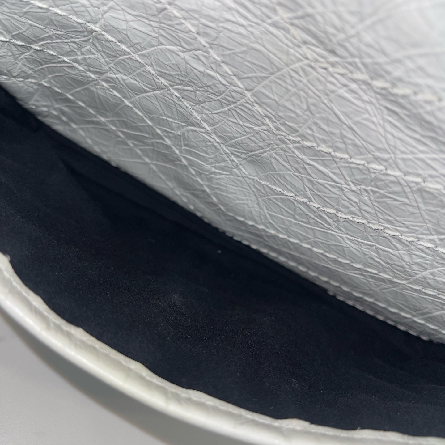 Saint Laurent - Niki - Oiled wax leather - White - (Medium)
