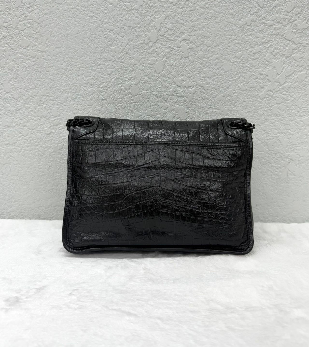 Saint Laurent - Niki - Oiled wax leather with crocodile embossing - Black - (medium)