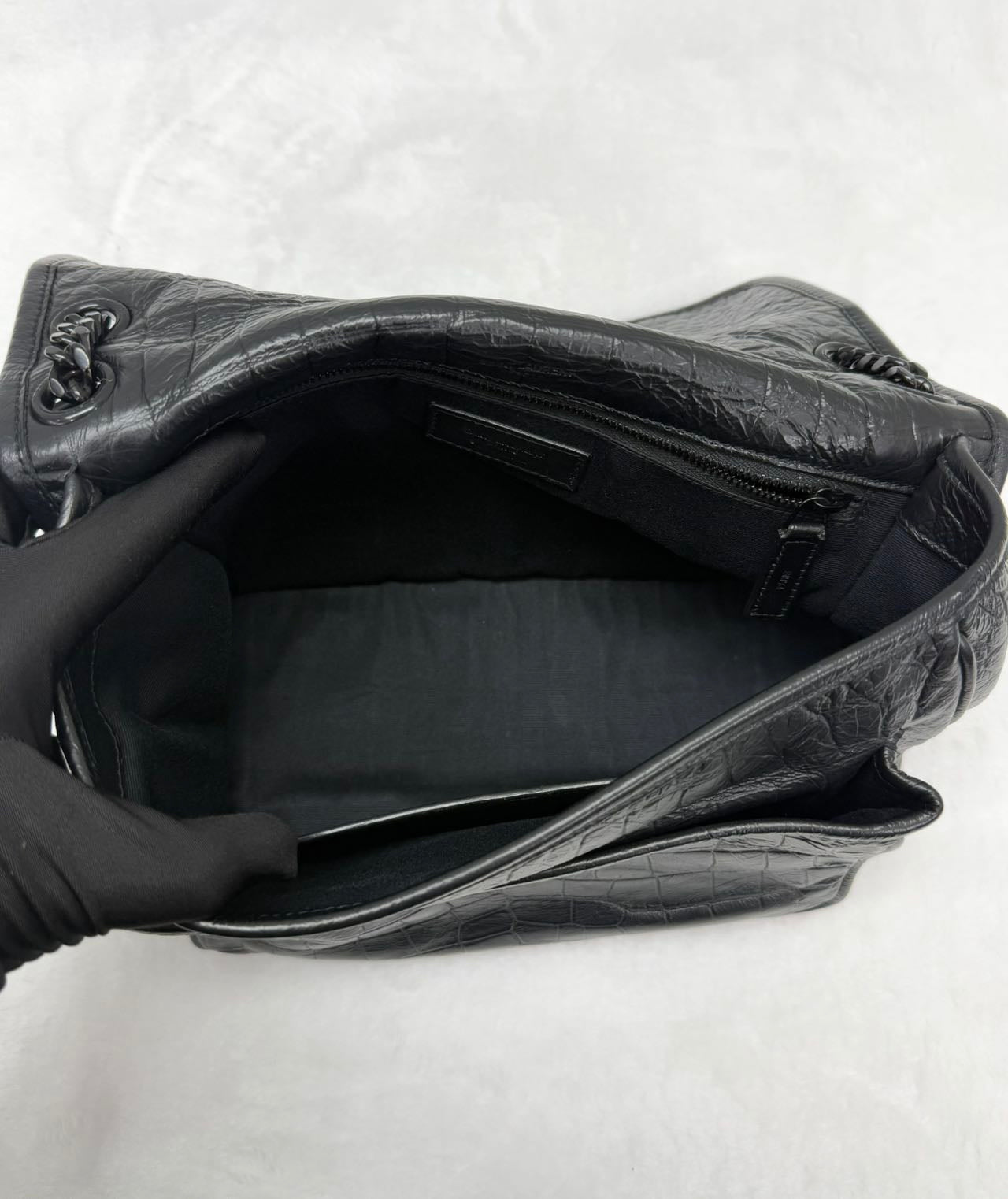 Saint Laurent - Niki - Oiled wax leather with crocodile embossing - Black - (medium)