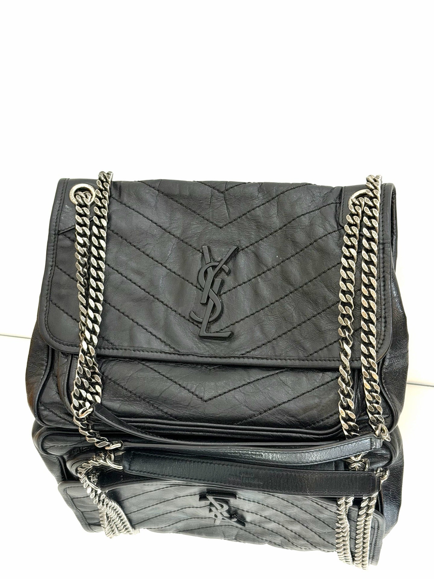 Saint Laurent - NIKI - Oiled waxed cowhide leather - Black with Silver-tone Hardware - (Medium)