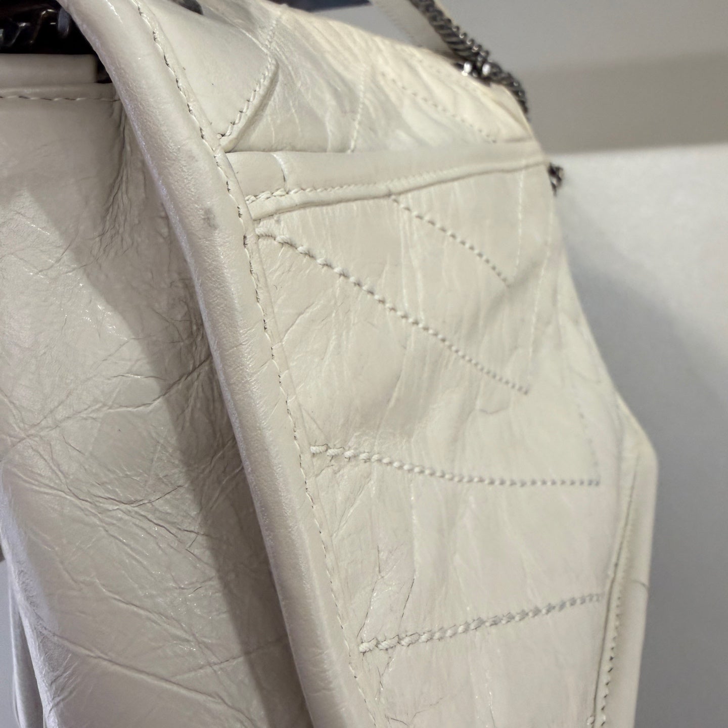 Saint Laurent - Niki Small Chain Bag - Distressed calfskin leather - Cream White - (small)
