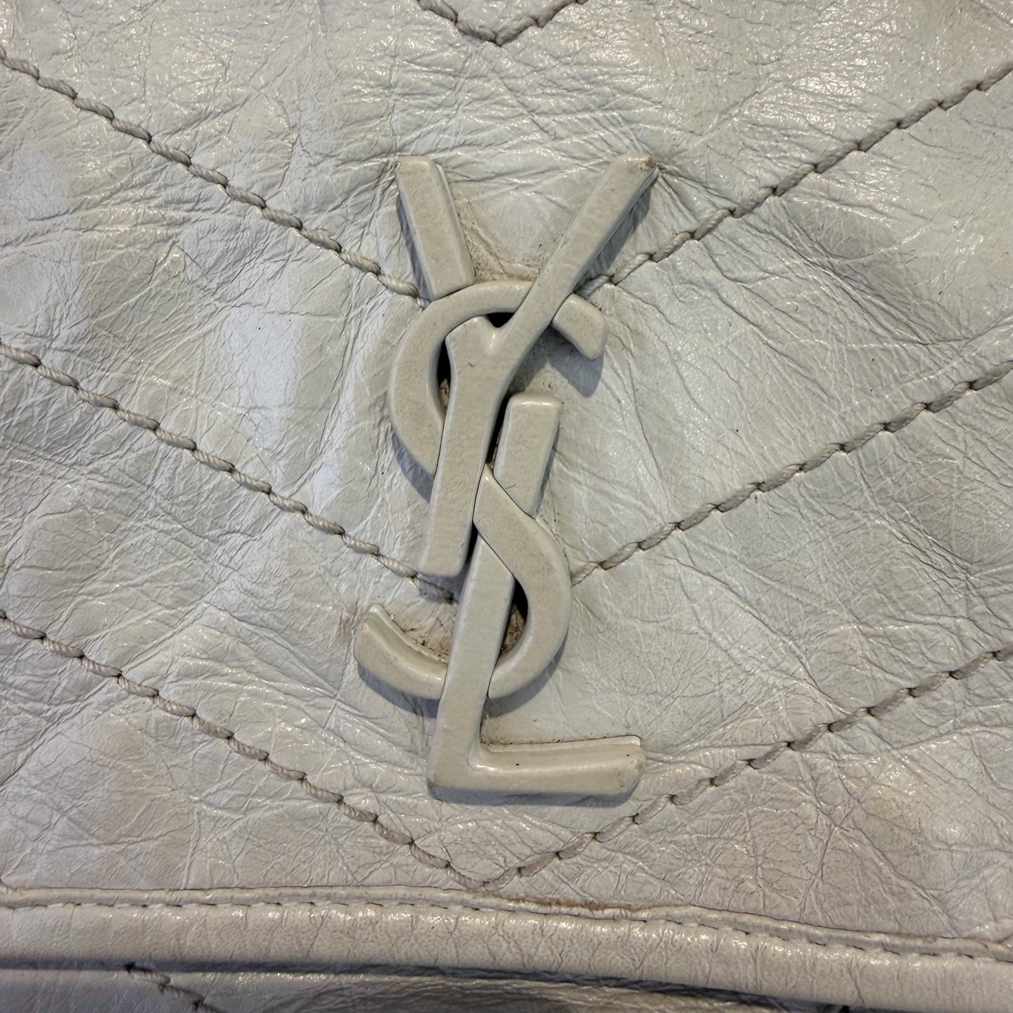 Saint Laurent - Niki Small Chain Bag - Leather - Beige - (small)