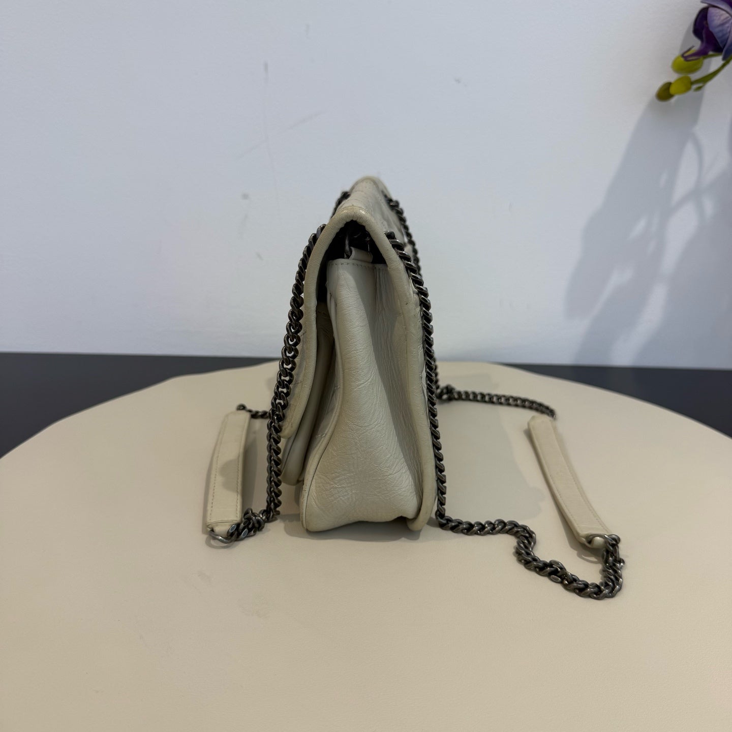 Saint Laurent - Niki Small Chain Bag - Leather - Beige - (small)
