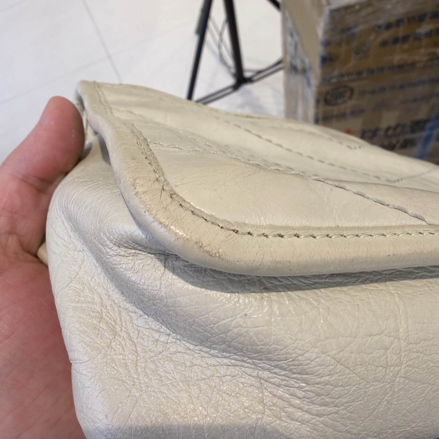 Saint Laurent - Niki Small Chain Bag - Leather - Beige - (small)