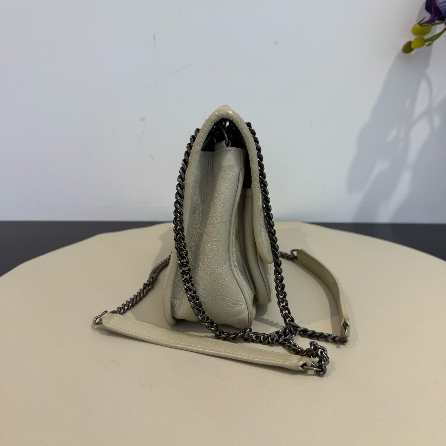 Saint Laurent - Niki Small Chain Bag - Leather - Beige - (small)