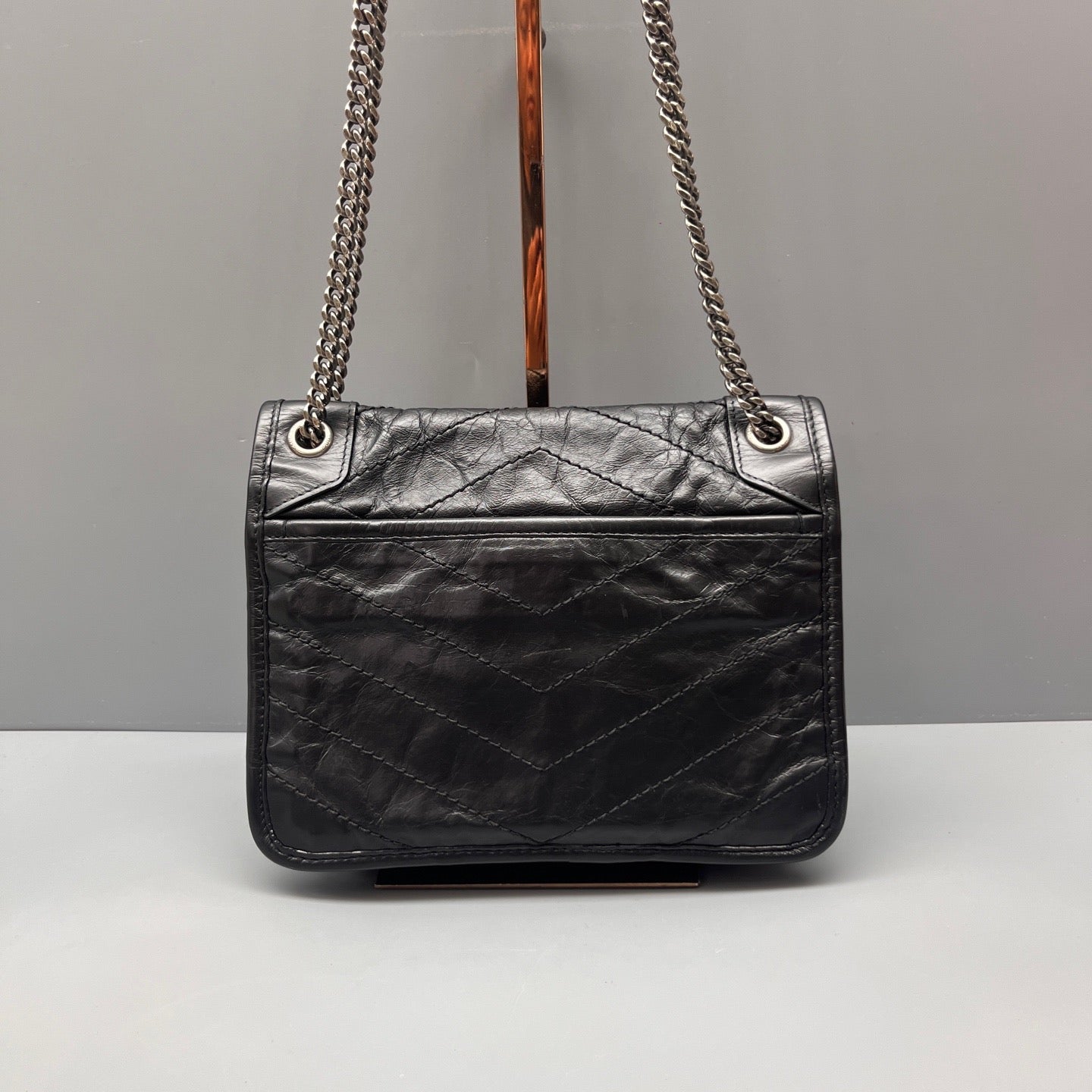 Saint Laurent - Niki Small Chain Bag - Leather - Black - (small)