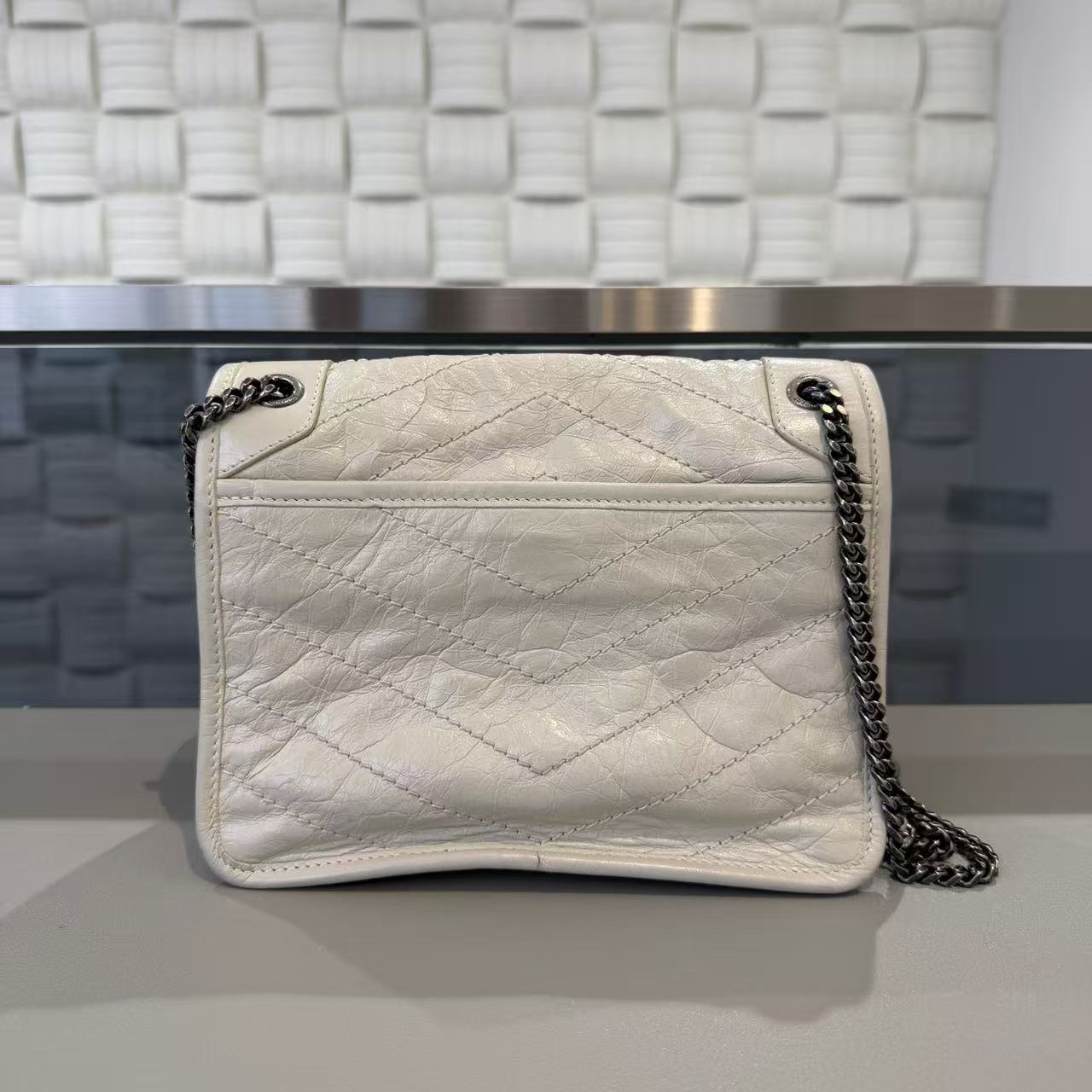 Saint Laurent - Niki Small - Distressed leather - Cream White - (small)