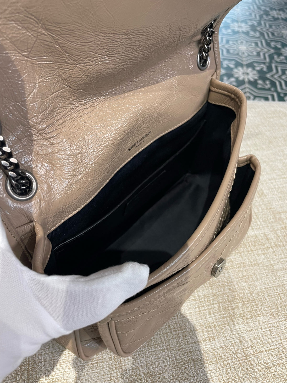 Saint Laurent - Niki Small - Leather - Beige - (small)