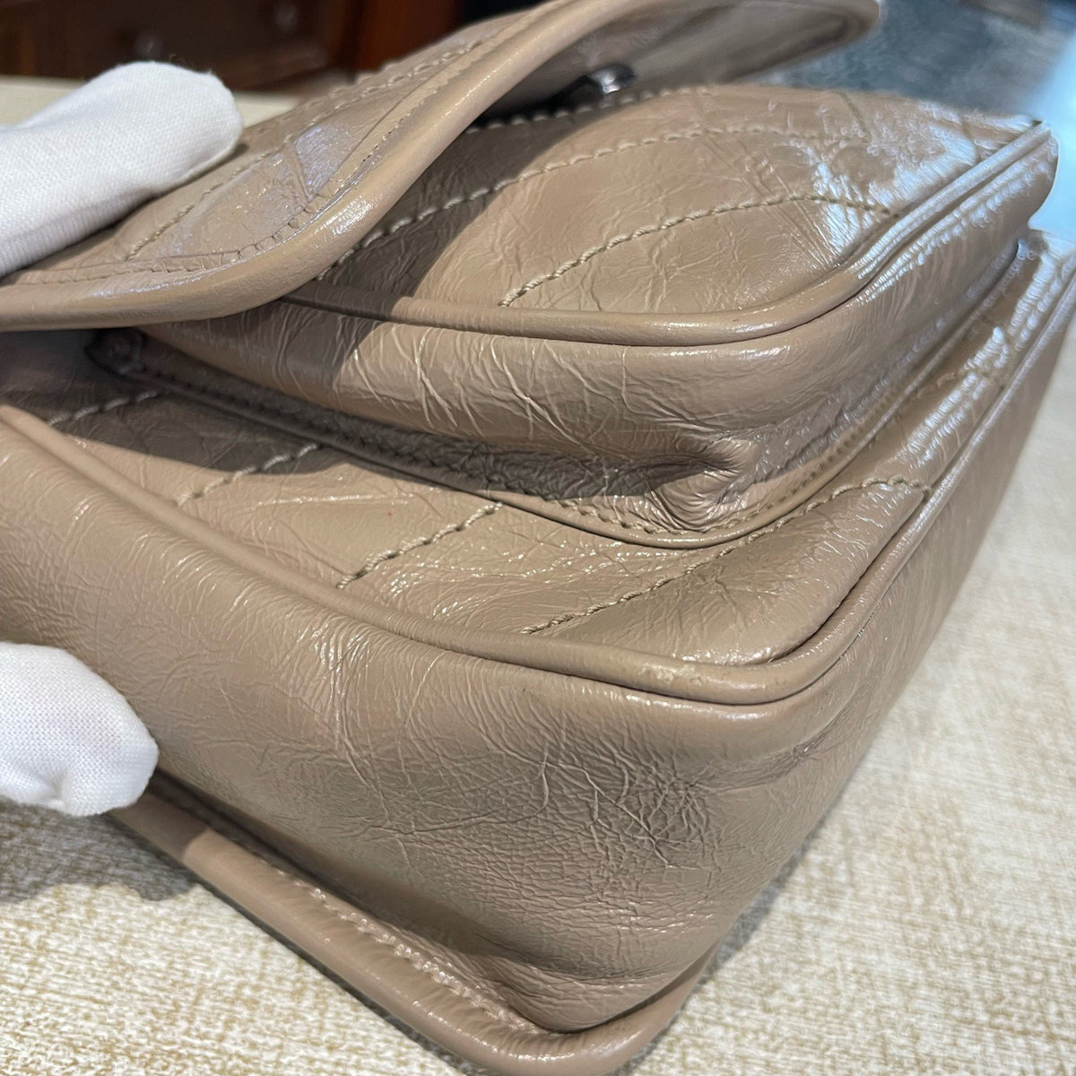Saint Laurent - Niki Small - Leather - Beige - (small)