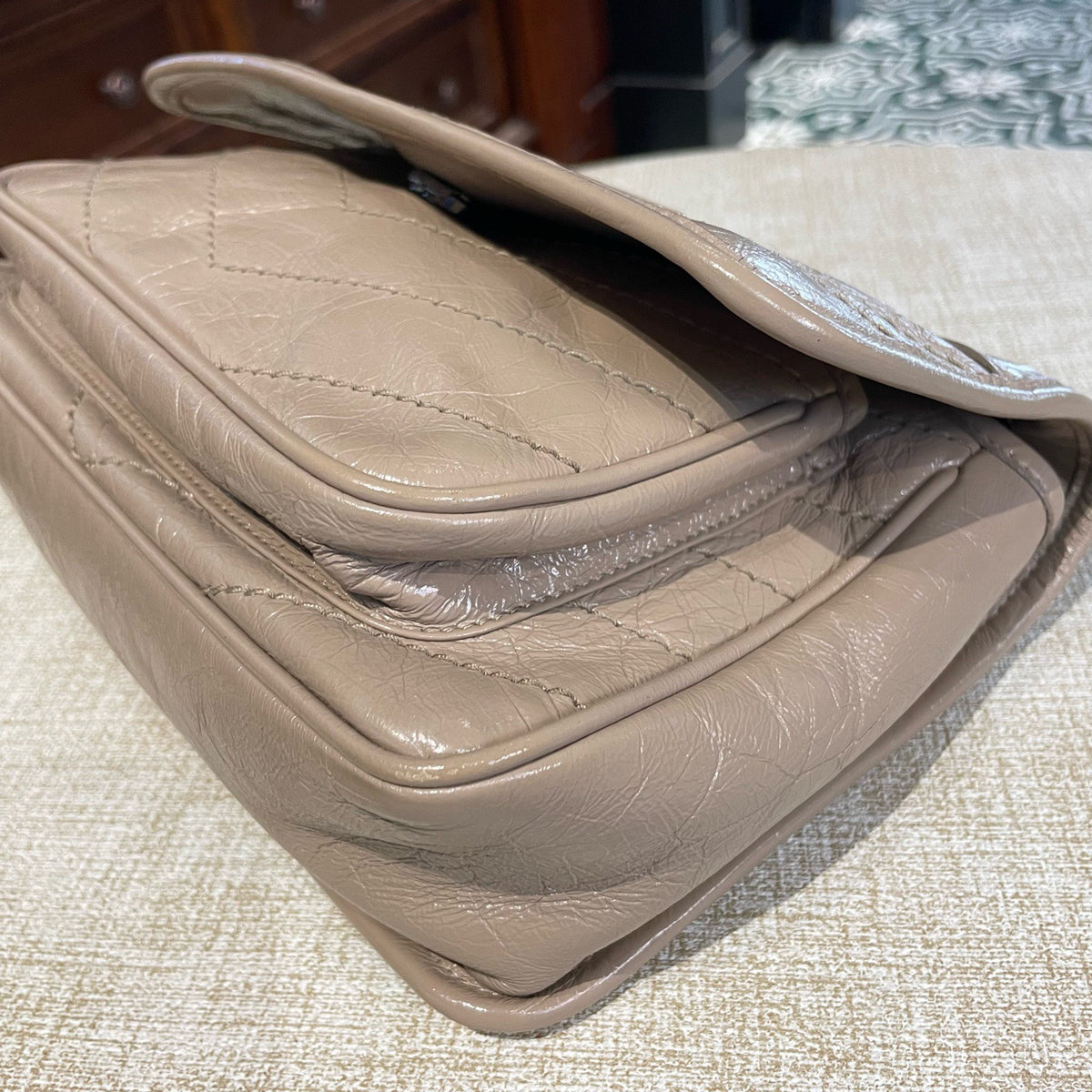 Saint Laurent - Niki Small - Leather - Beige - (small)