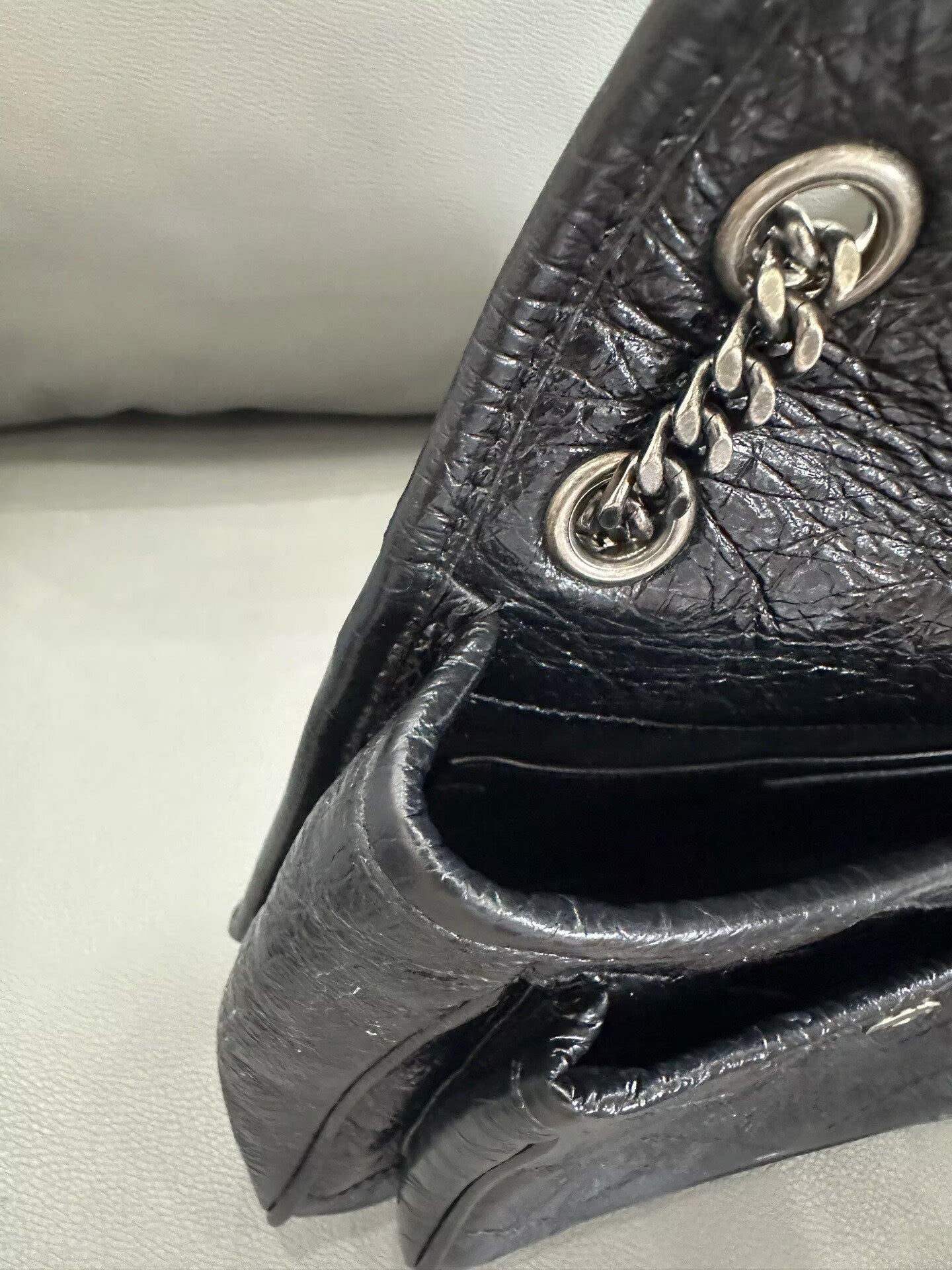 Saint Laurent - Niki Small - Oiled wax calfskin leather - Black - (Small)