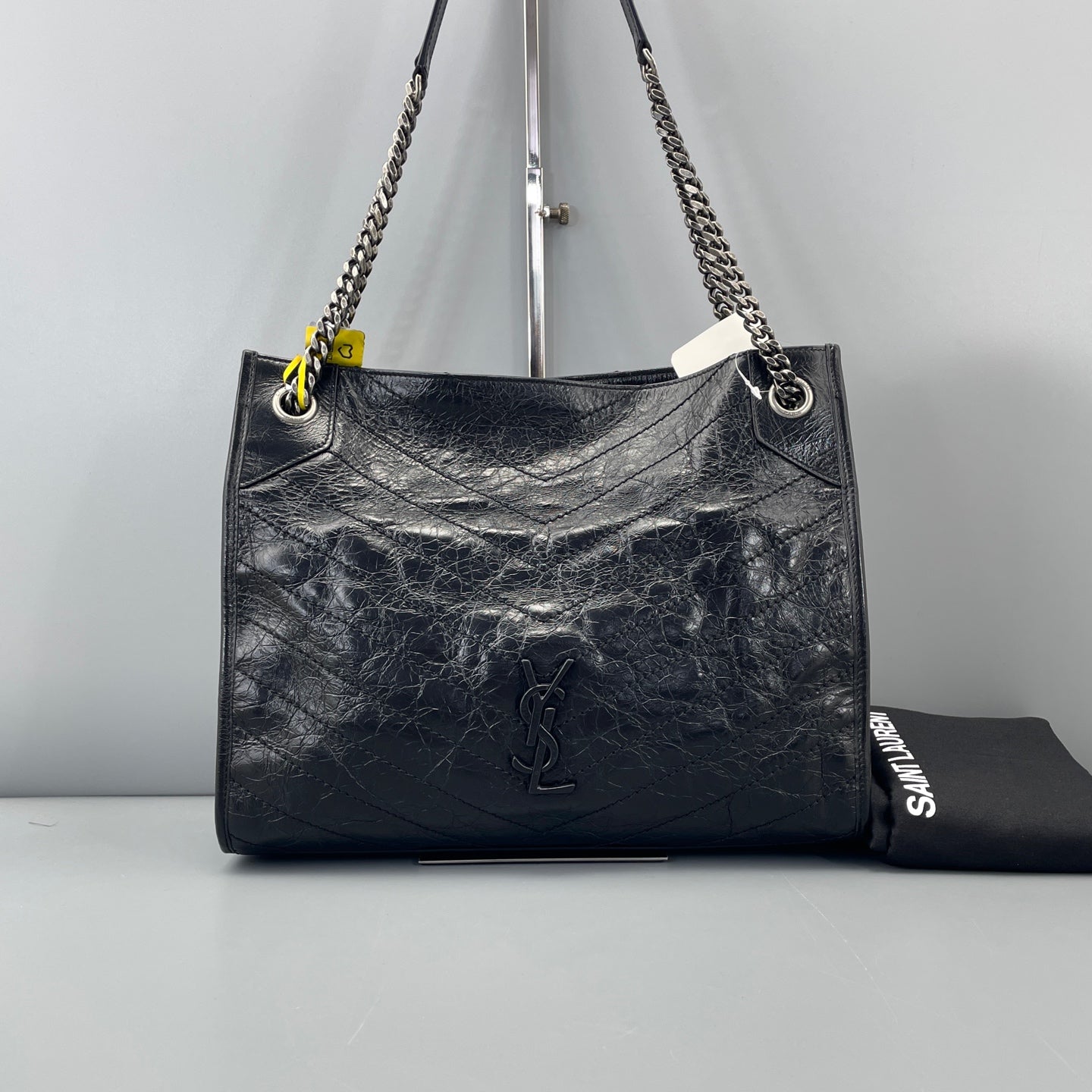 Saint Laurent - Niki Small Tote Bag - Crinkled vintage leather - Black - (small)