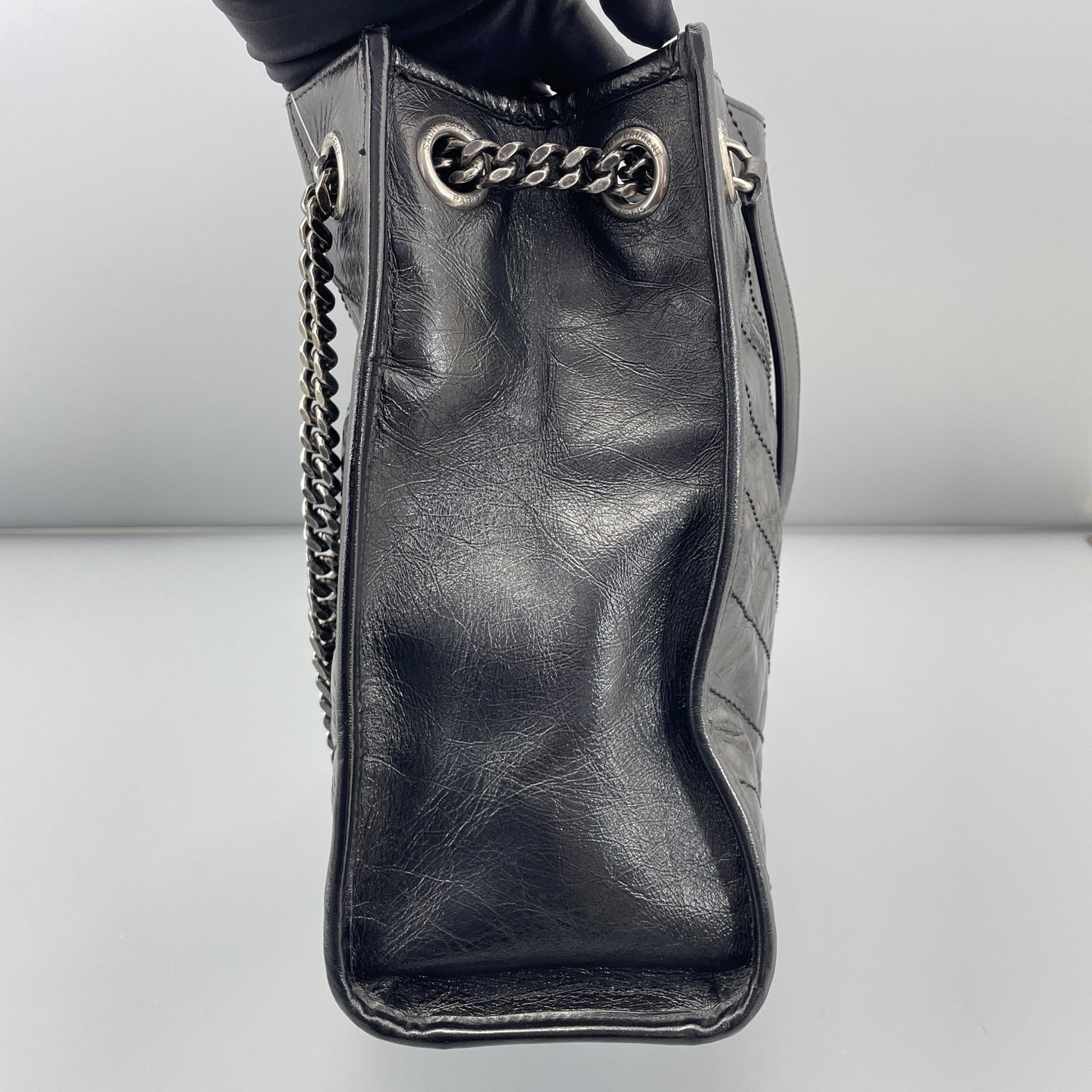Saint Laurent - Niki Small Tote Bag - Crinkled vintage leather - Black - (small)