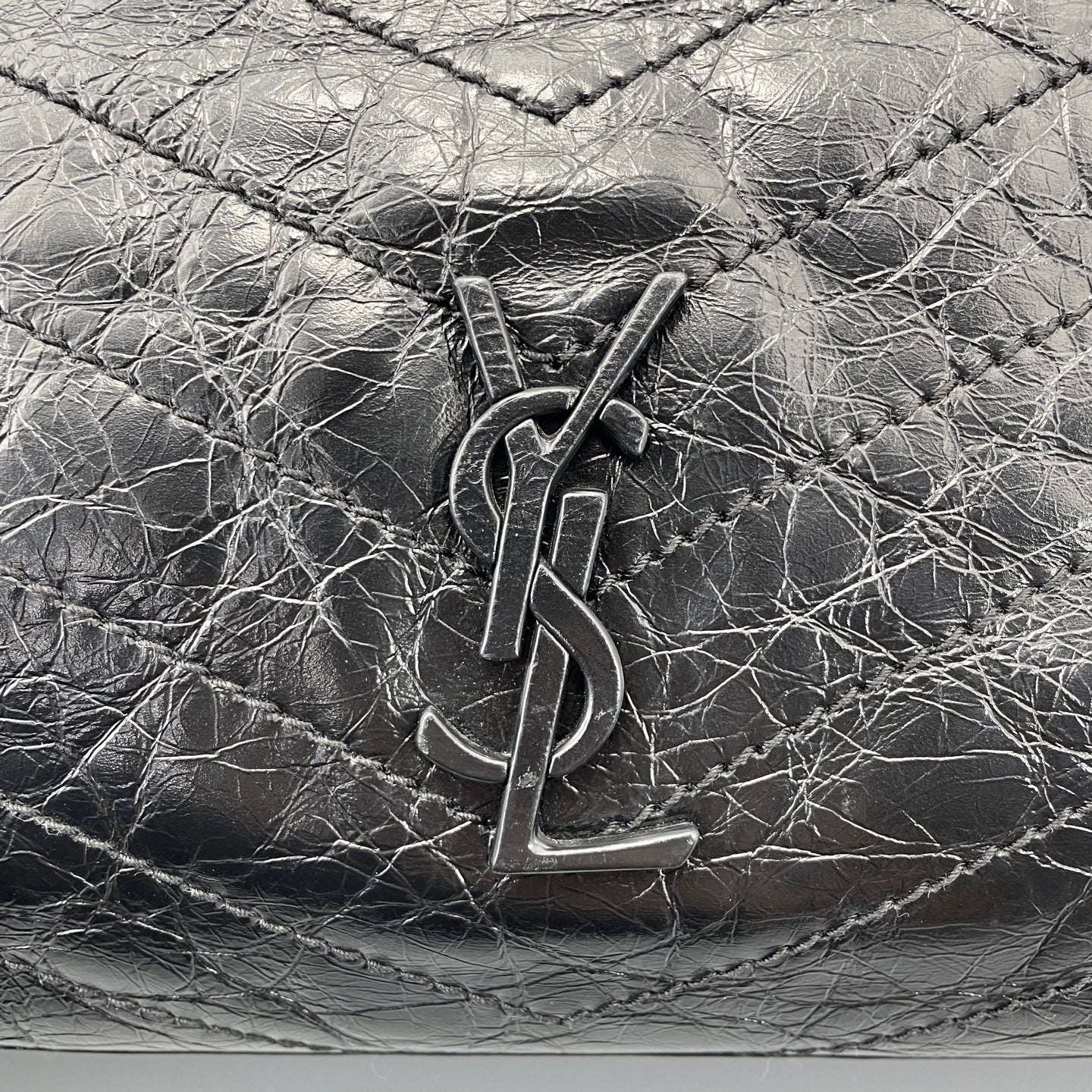 Saint Laurent - Niki Small Tote Bag - Crinkled vintage leather - Black - (small)