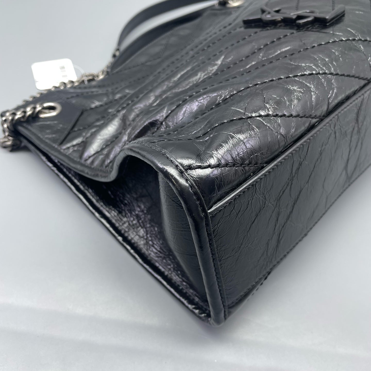 Saint Laurent - Niki Small Tote Bag - Leather - Black - (small)