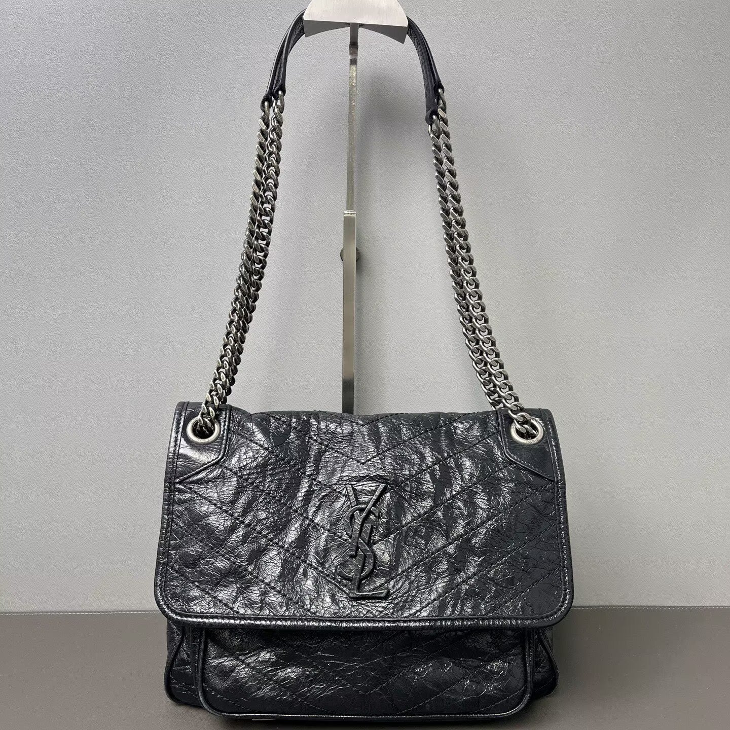 Saint Laurent - Niki - Waxed calf leather - Black - (Medium)