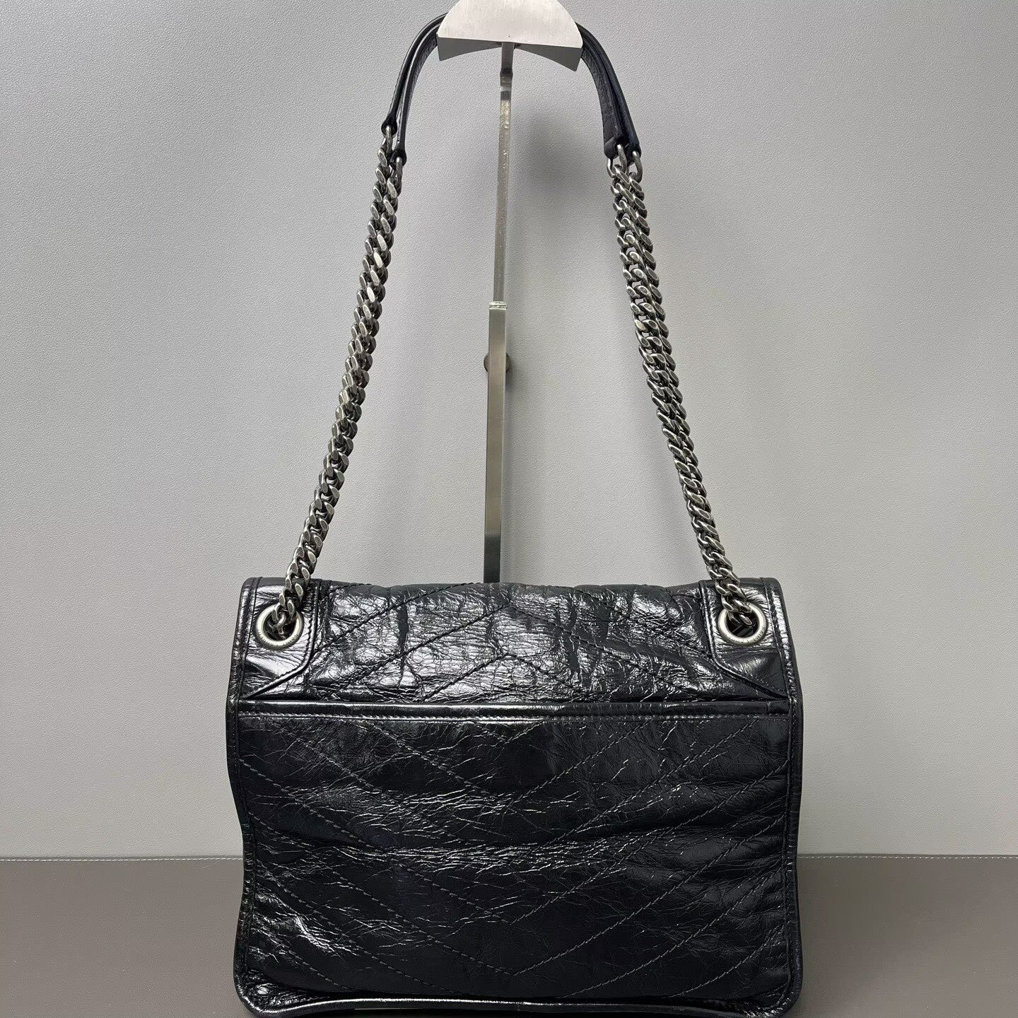 Saint Laurent - Niki - Waxed calf leather - Black - (Medium)