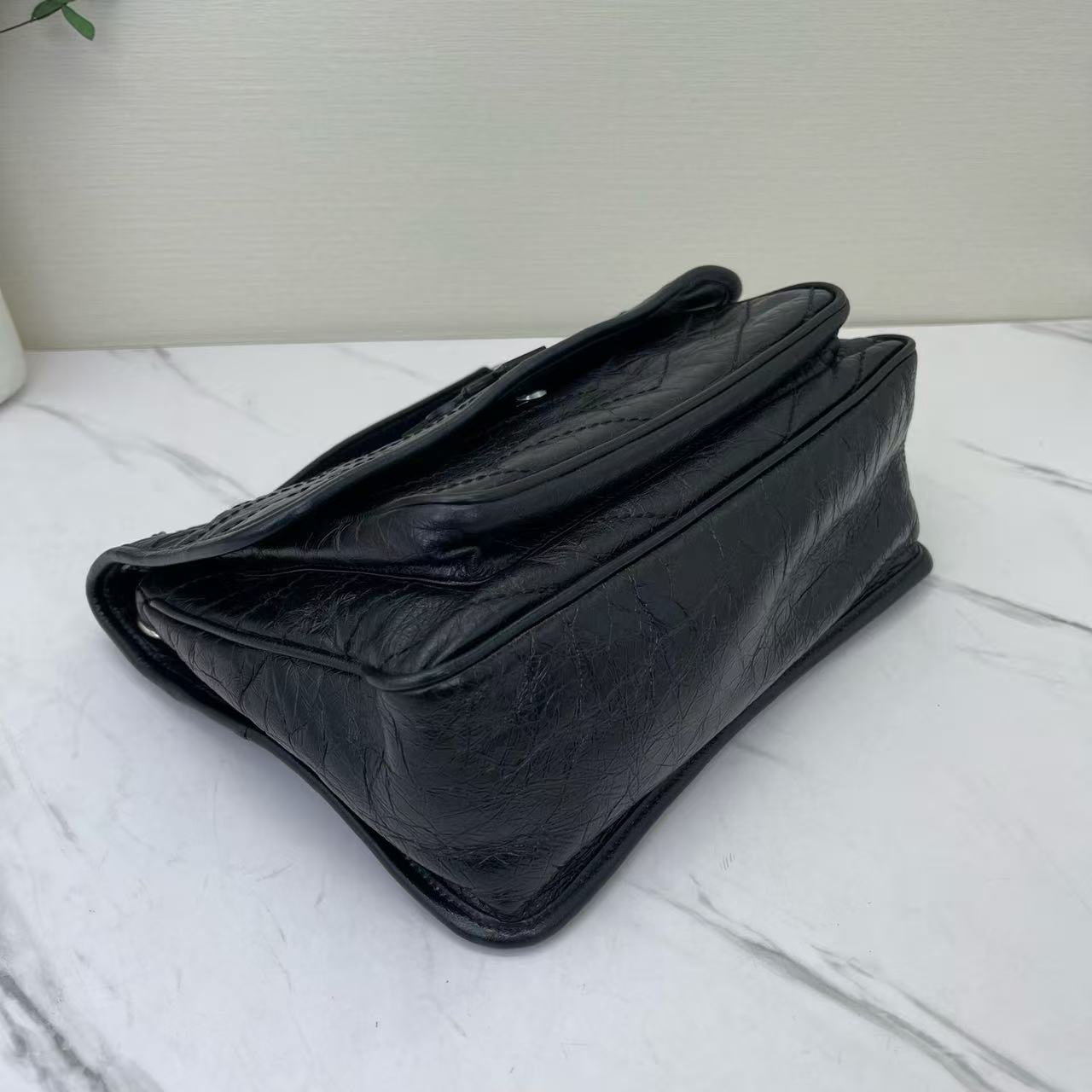 Saint Laurent - Niki - Waxed leather - Black - (Medium)