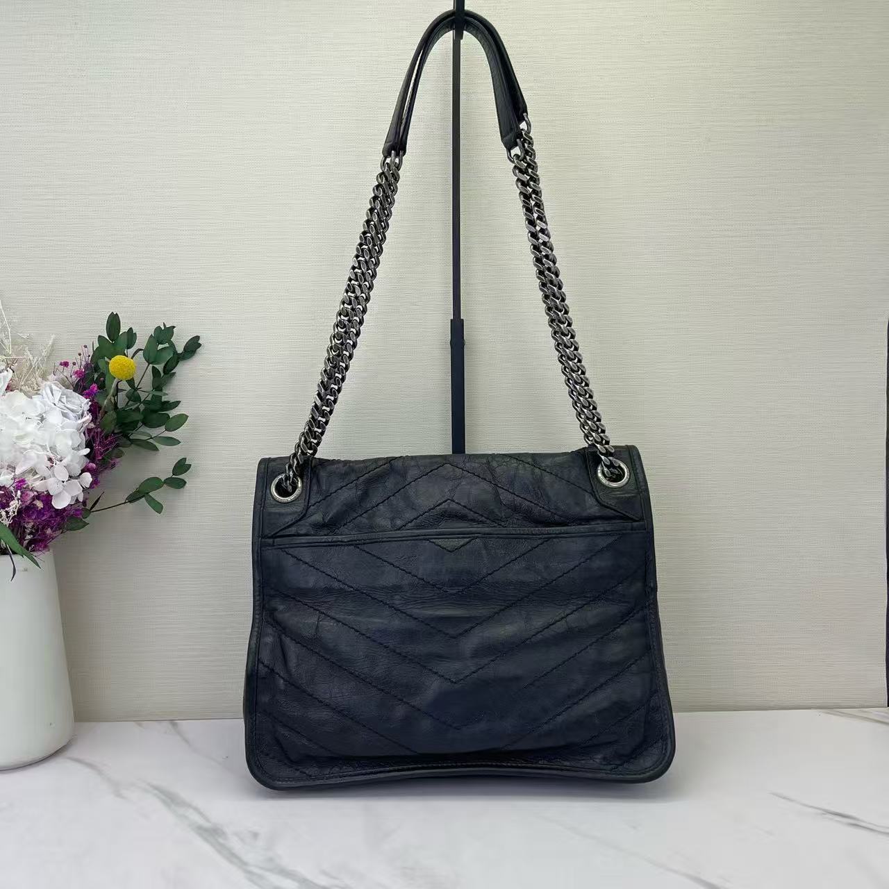 Saint Laurent - Niki - Waxed leather - Black - (Medium)
